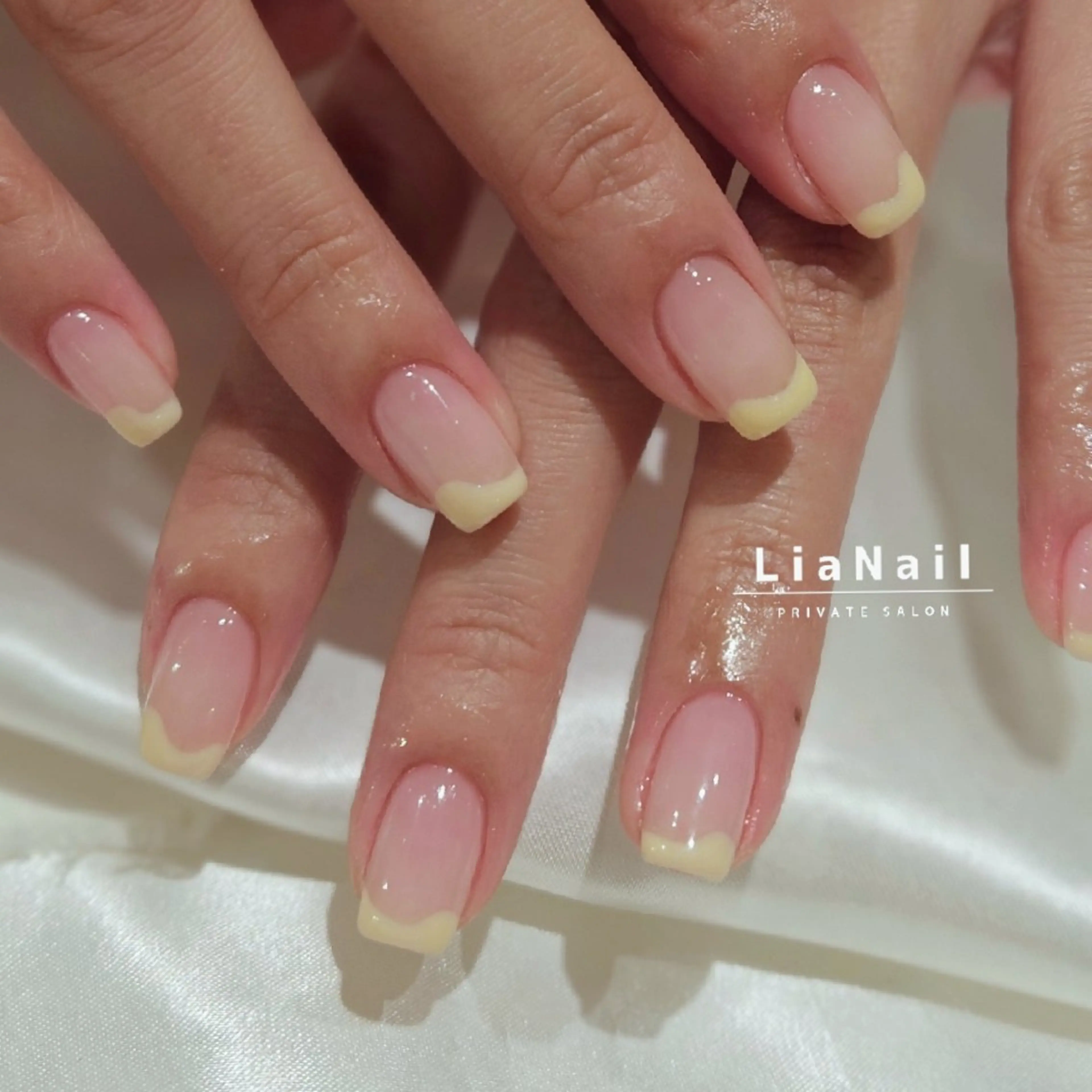 ネイル フレンチネイル ハンドネイル Lia Nailのネイルデザイン