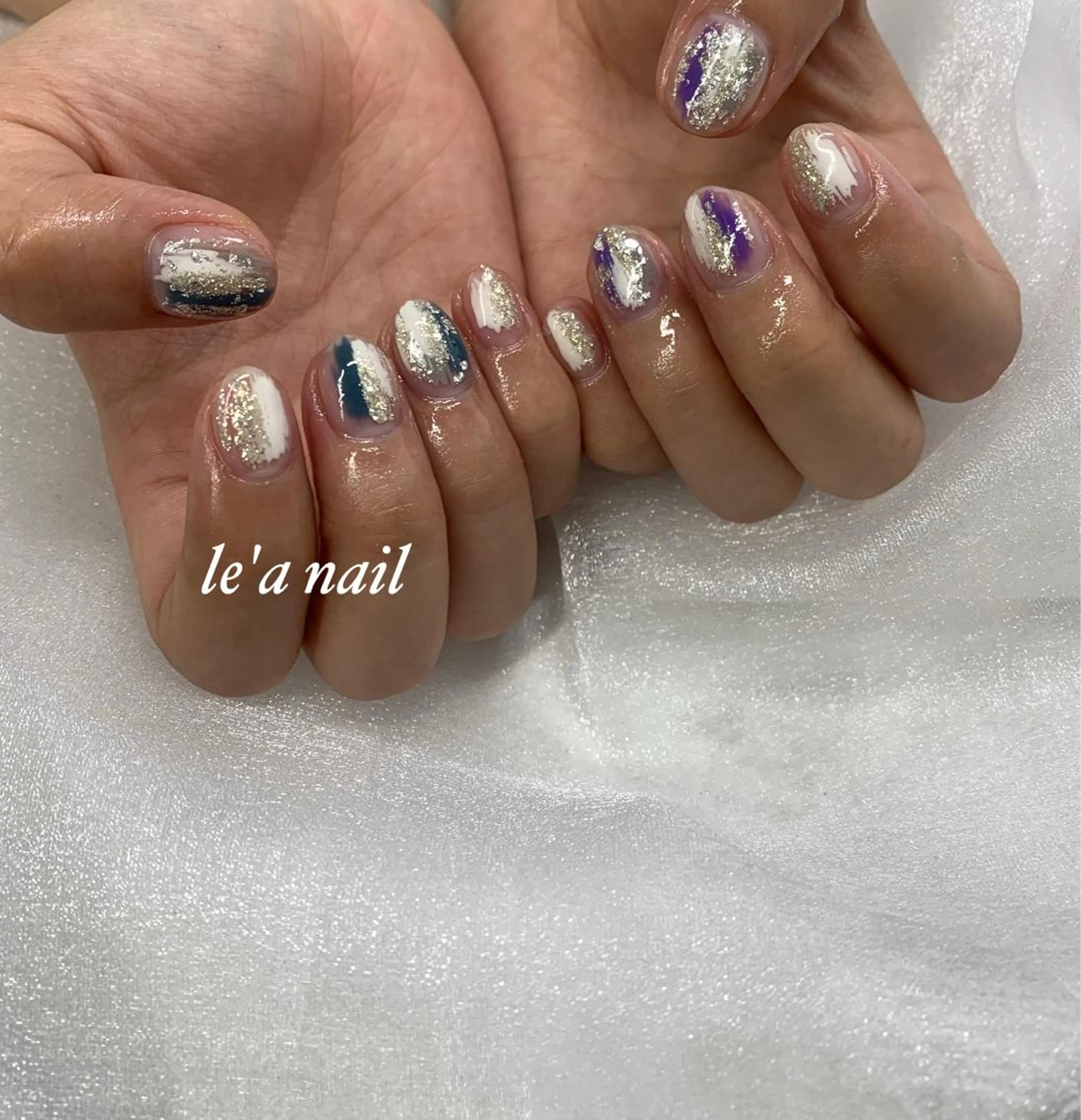 ショート ネイル アートネイル キラキラネイル ニュアンスネイル pu muのネイルデザイン