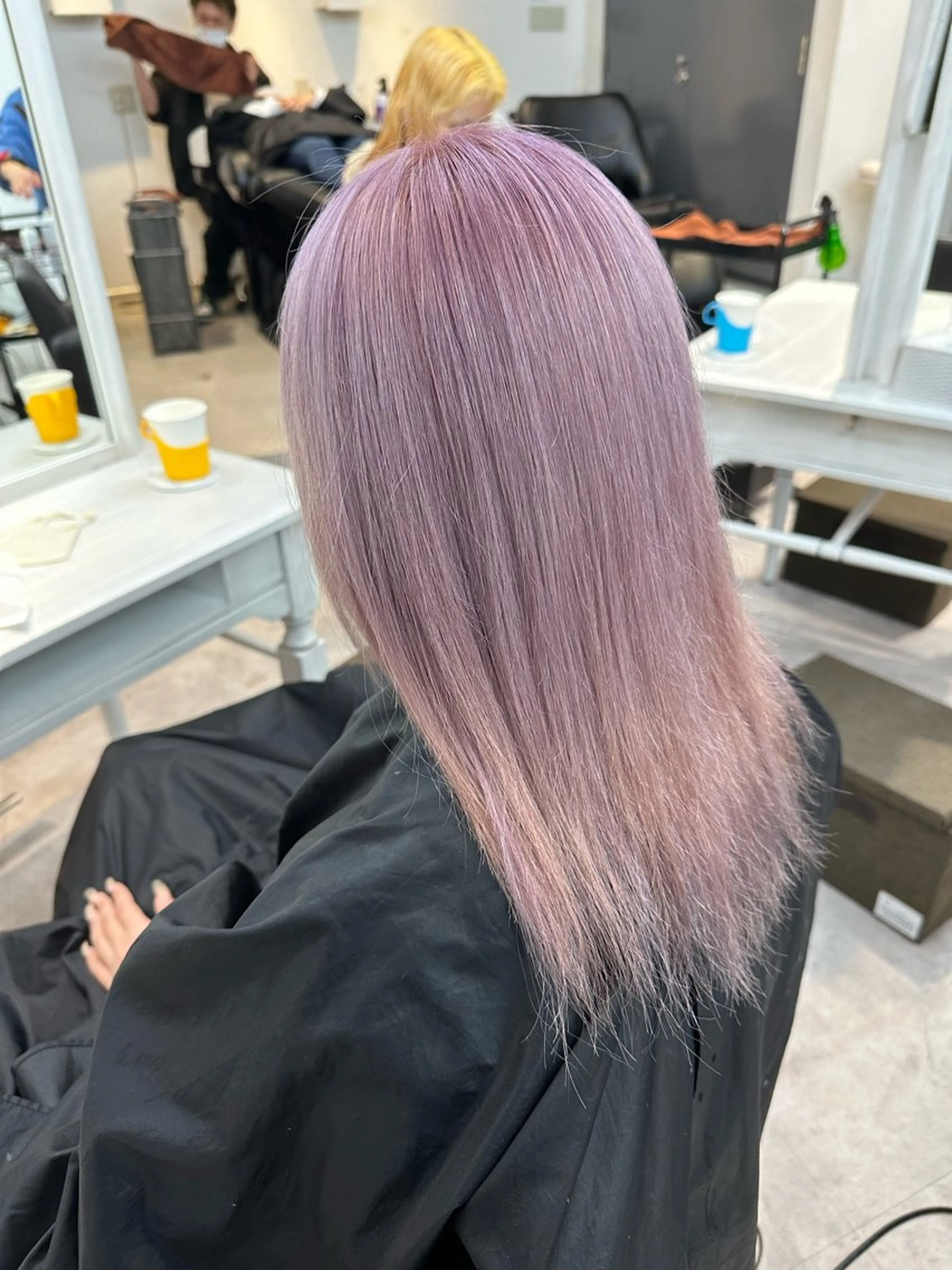 ミディアム ヘアカラー 韓国ヘア×ハイトーン AYA💫のヘアスタイル