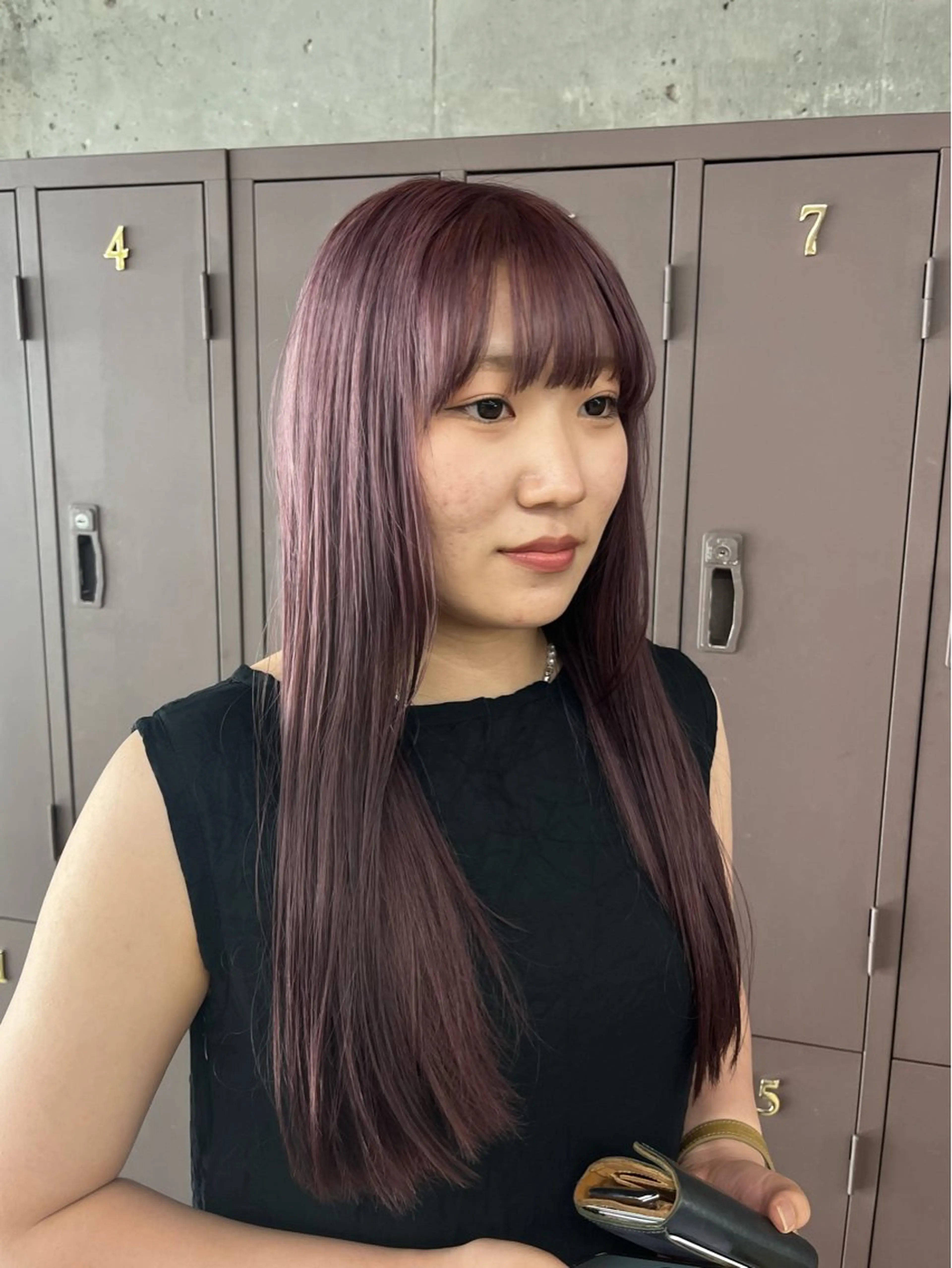 ロング ヘアカラー オリーブ/レイヤー/ 酸性ストレート/ゆなのヘアスタイル