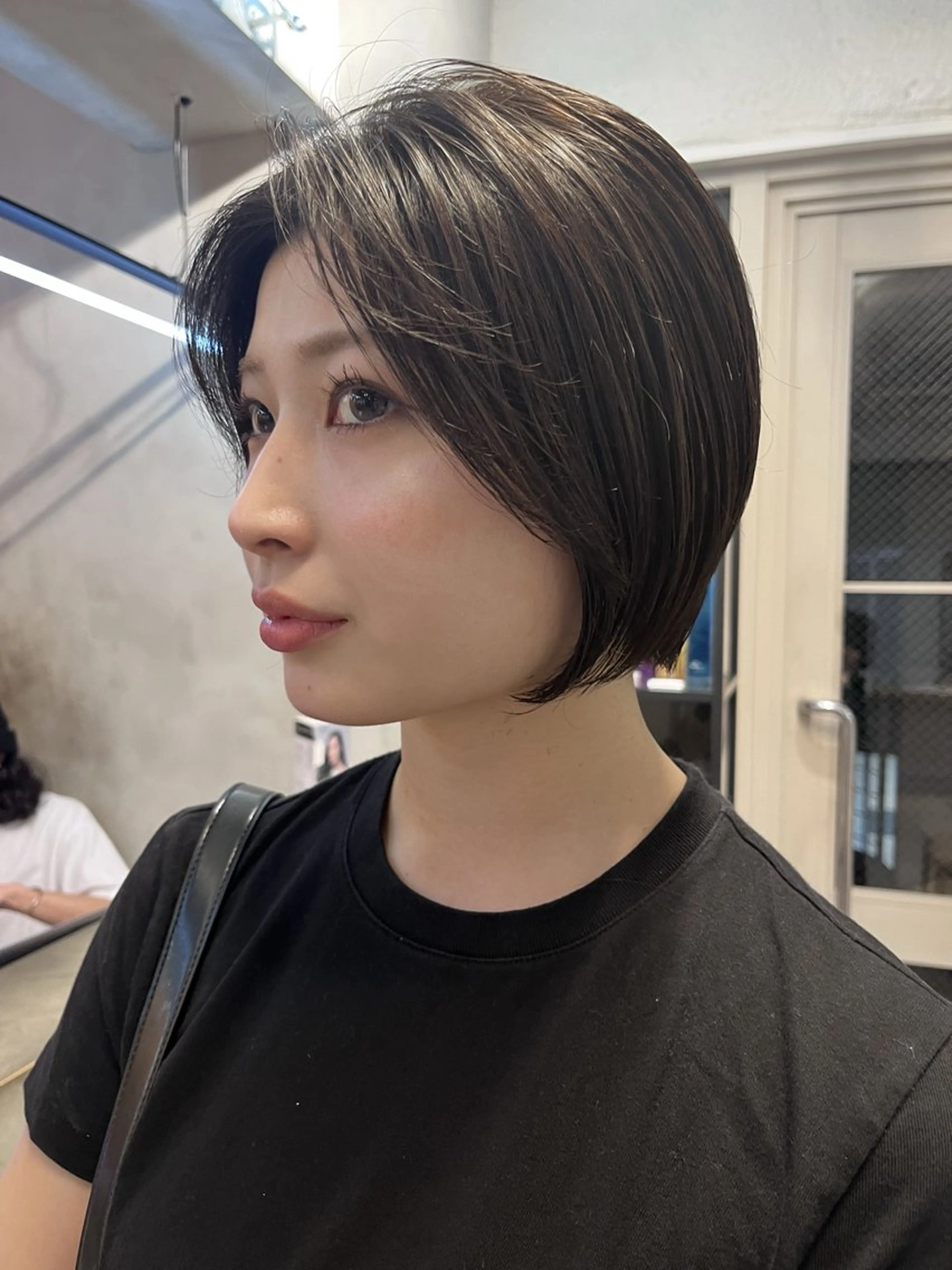 ショート カラー ブリーチなしWカラー /赤み消し/トモキのヘアスタイル