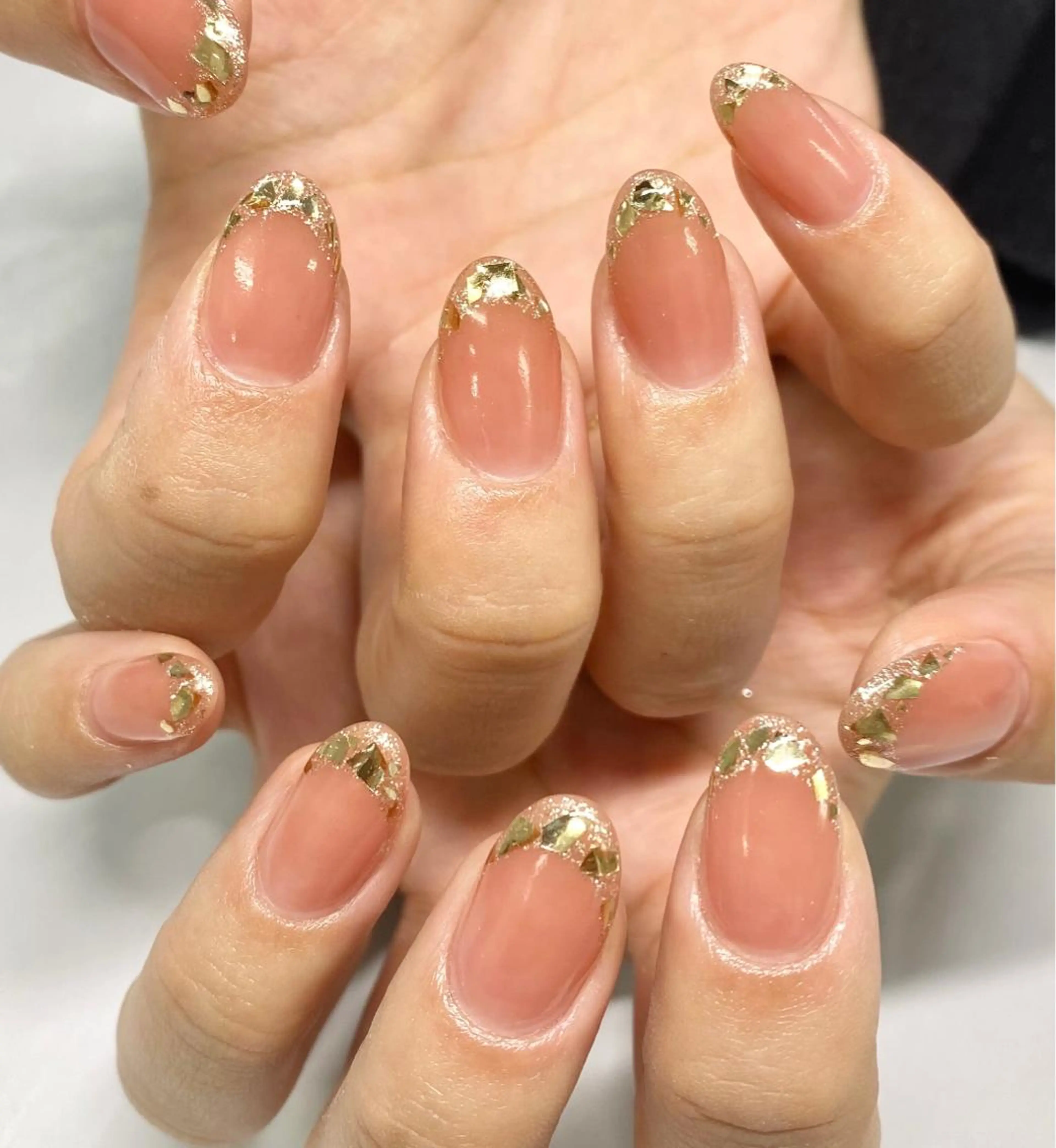 ネイル フレンチネイル ガラスフレンチ クレアラルーチェ studentサロンのネイルデザイン