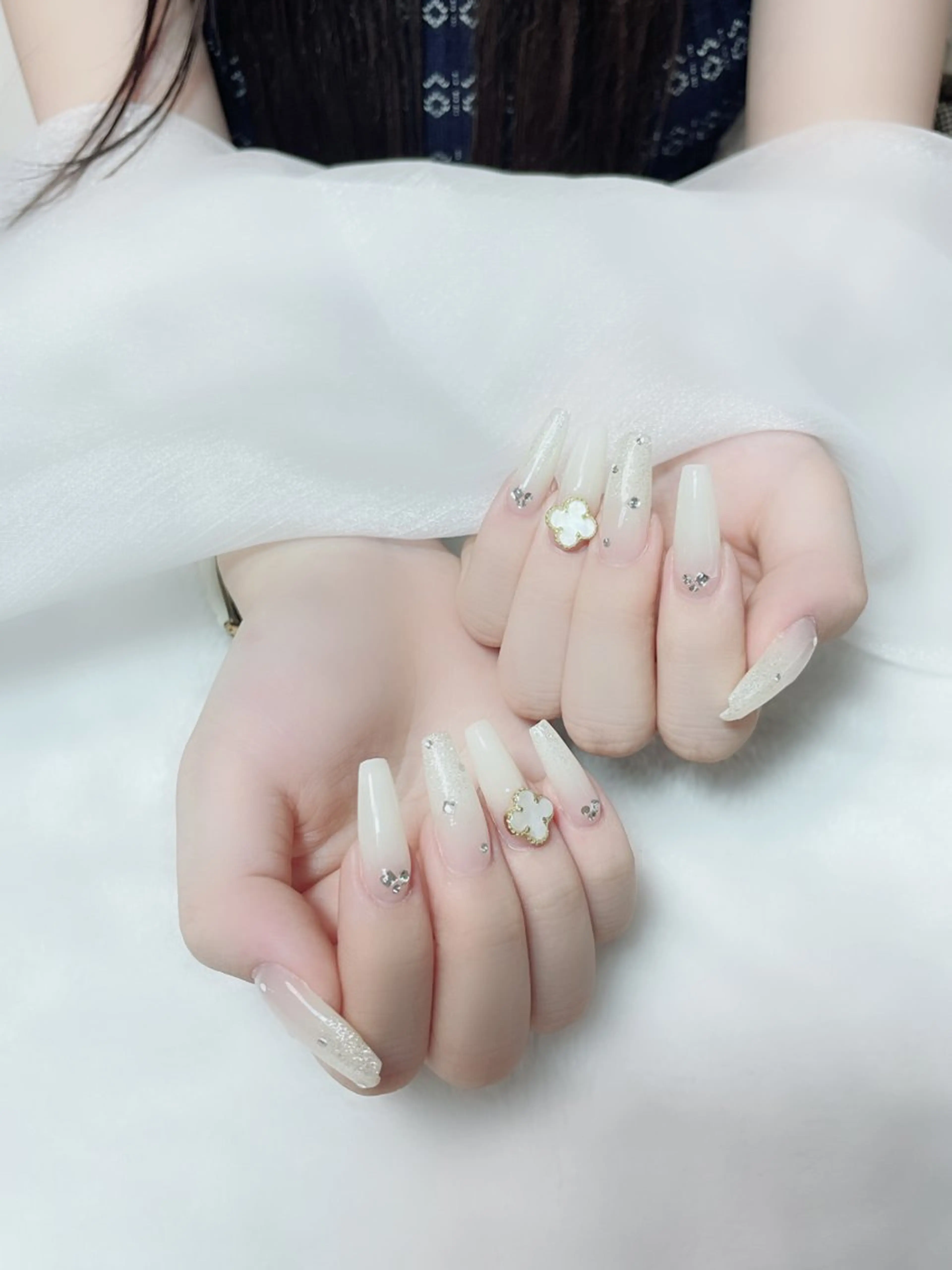 ネイル 長さ出し ネイルチップ Amina nail salonのネイルデザイン