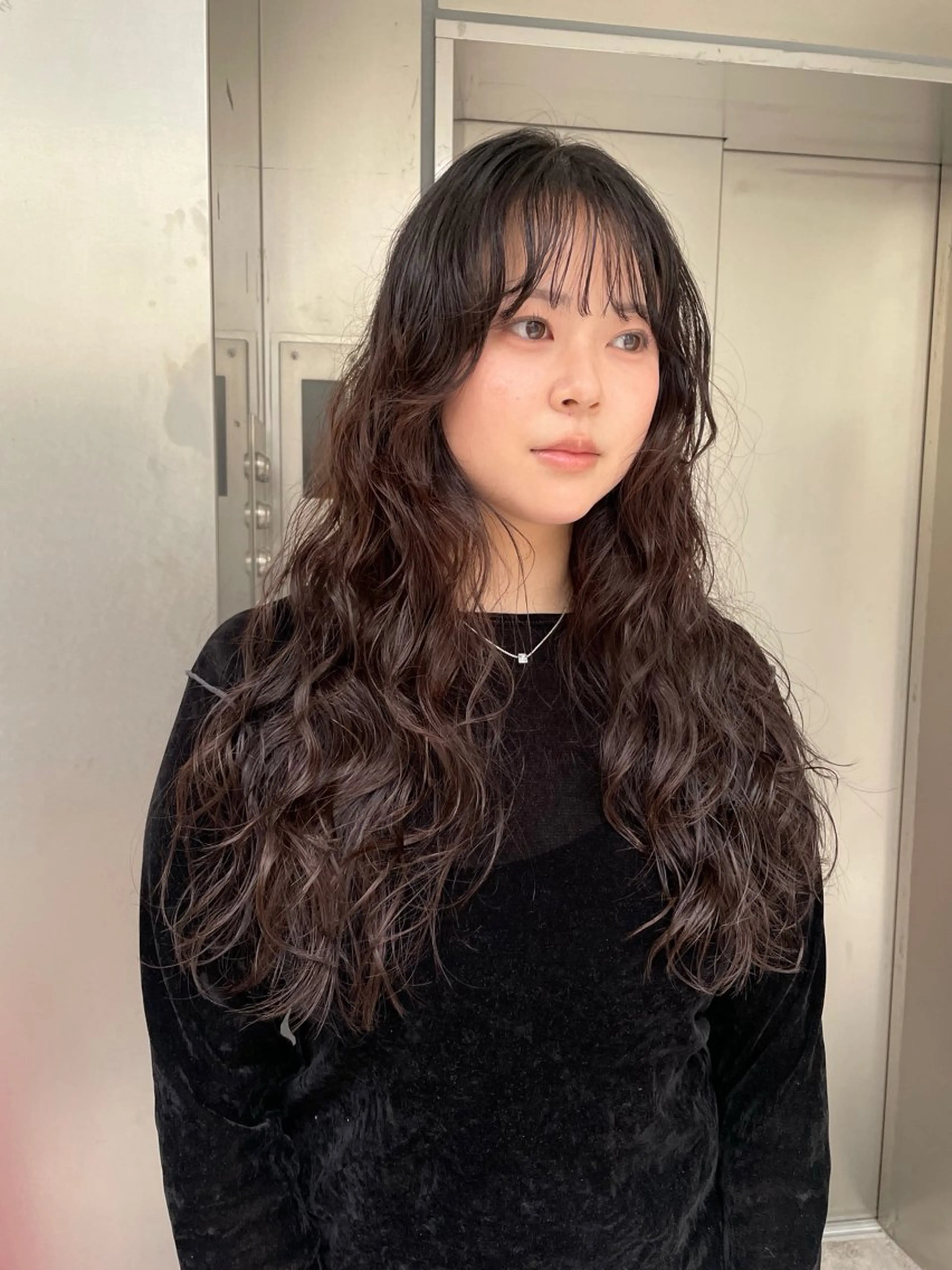 ロング パーマ ロング カット パーマ トリートメント 狩野 羅夢のヘアスタイル