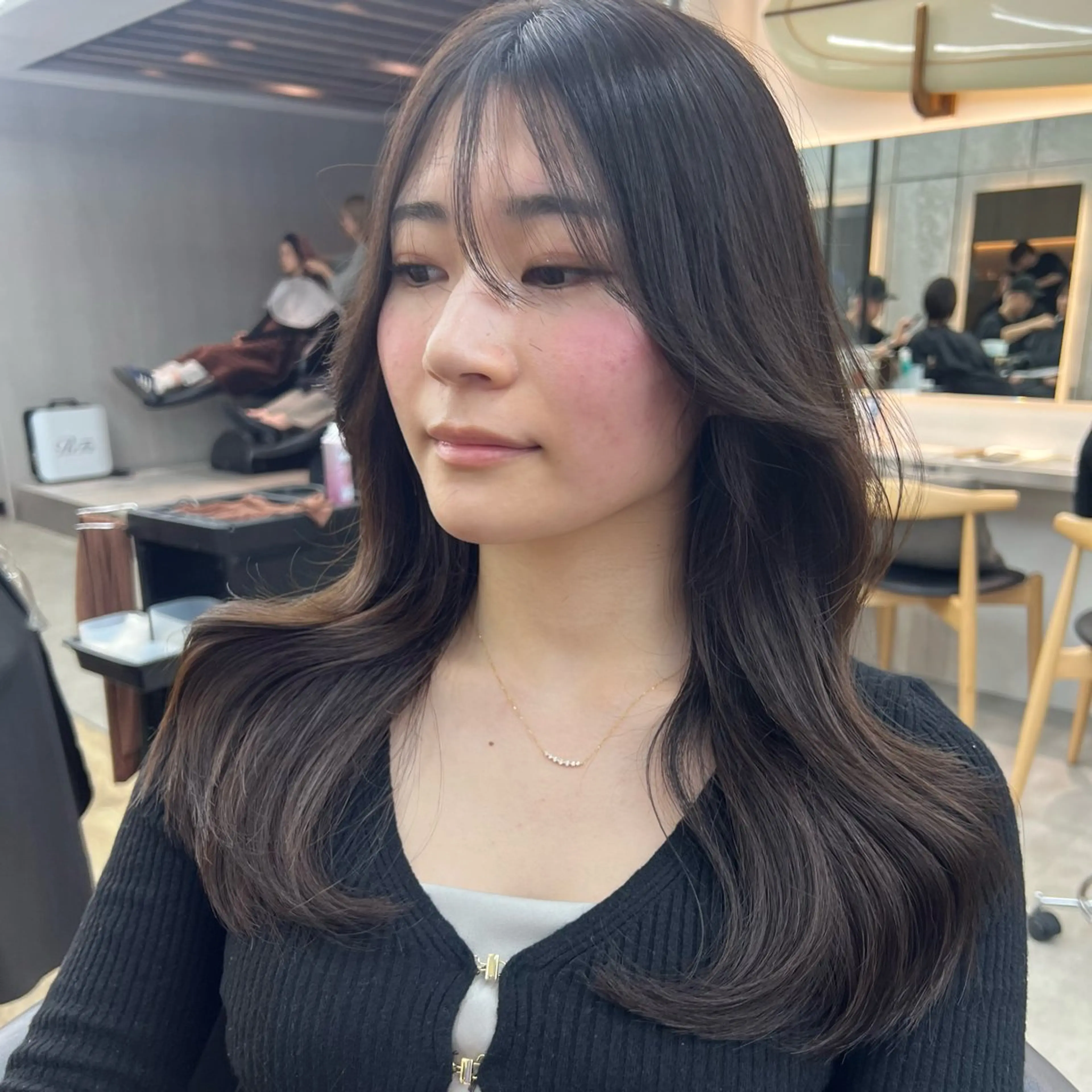 セミロング カラー 透明感カラー グレージュ くびれヘア 顔まわりレイヤー 顔周りカット カット ヘアカラー メンズ/韓国レイヤー /縮毛矯正/📍爽太のヘアスタイル