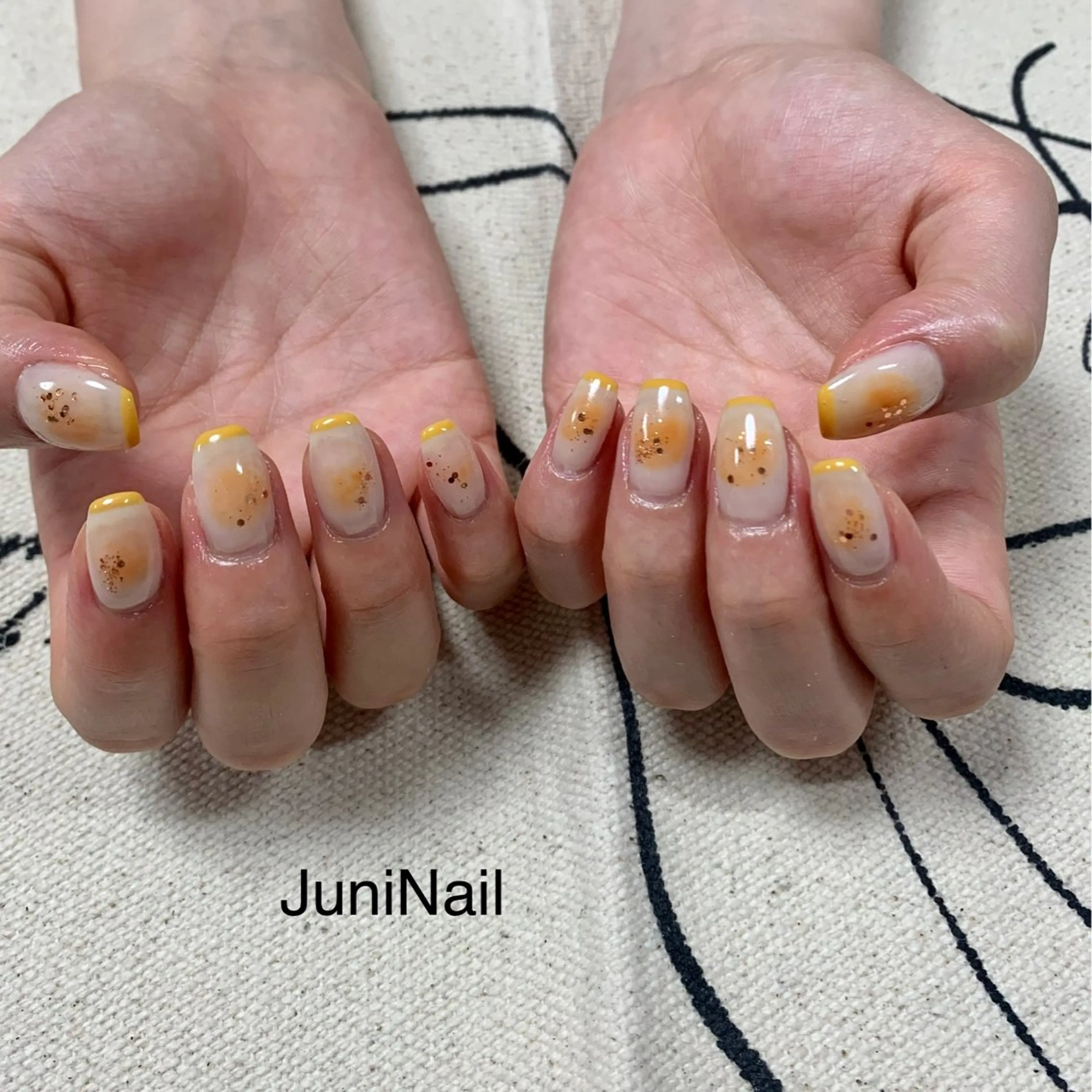 ネイル オーロラネイル クリアネイル フラッシュネイル 氷ネイル・うるうるネイル キラキラネイル ハンドネイル JuniNail 주니네일🇰🇷suのネイルデザイン