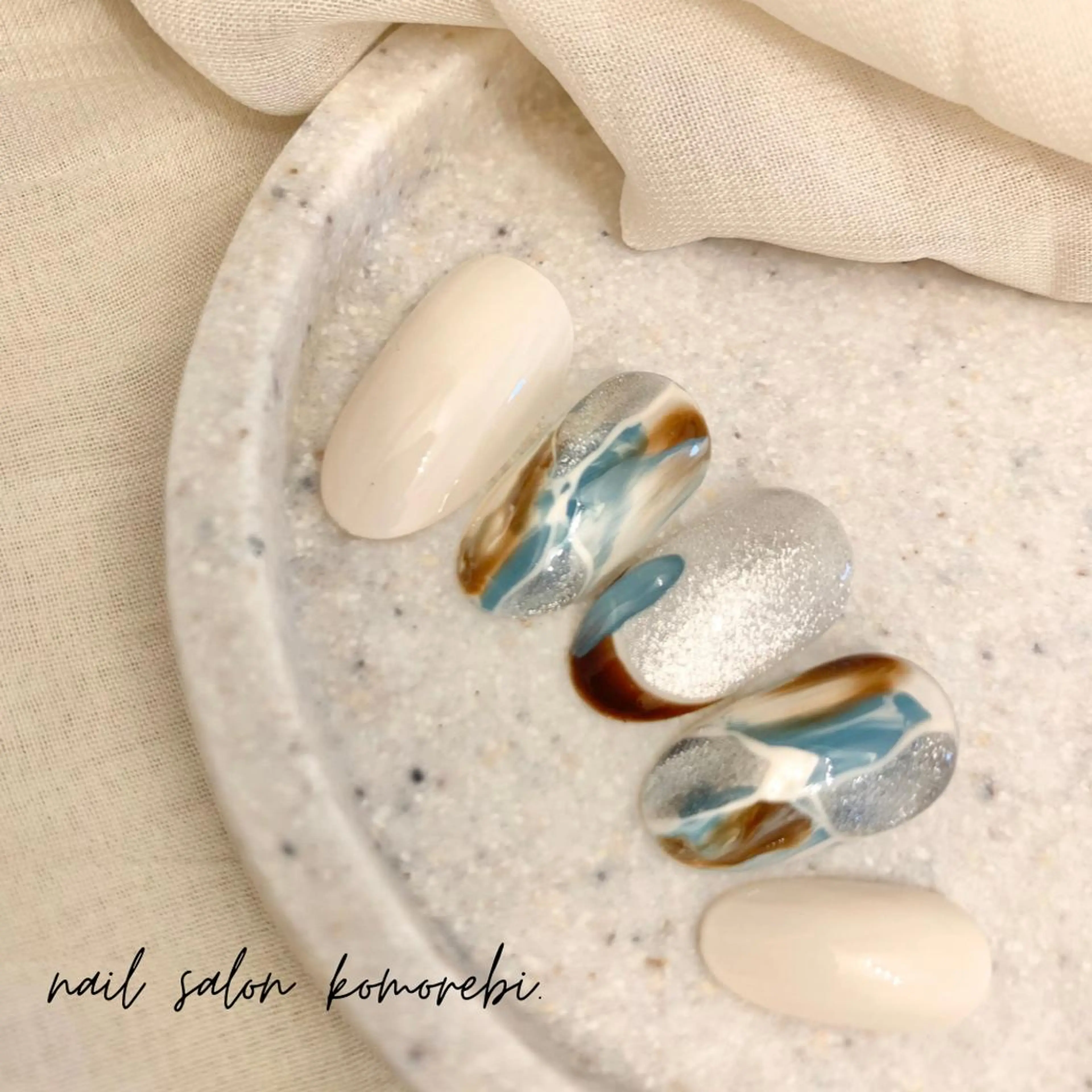 ネイル komorebi. 小峯 真実のネイルデザイン