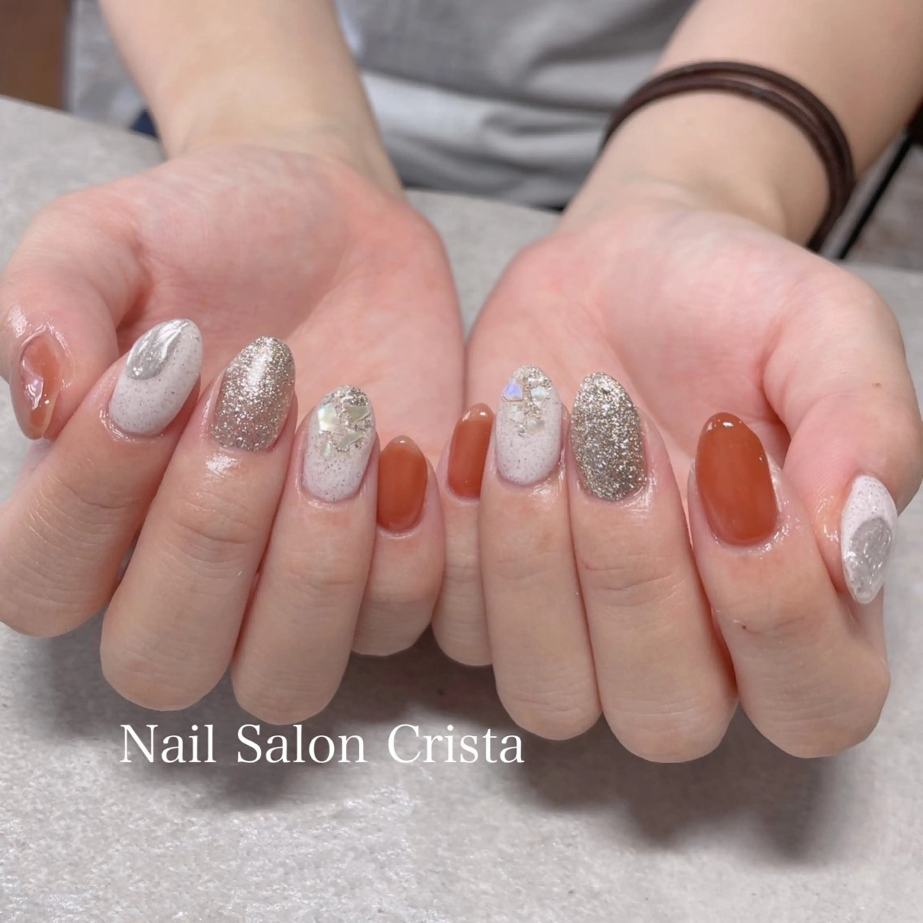 ネイル ジェルネイル パラジェル CRISTA MOMOのネイルデザイン