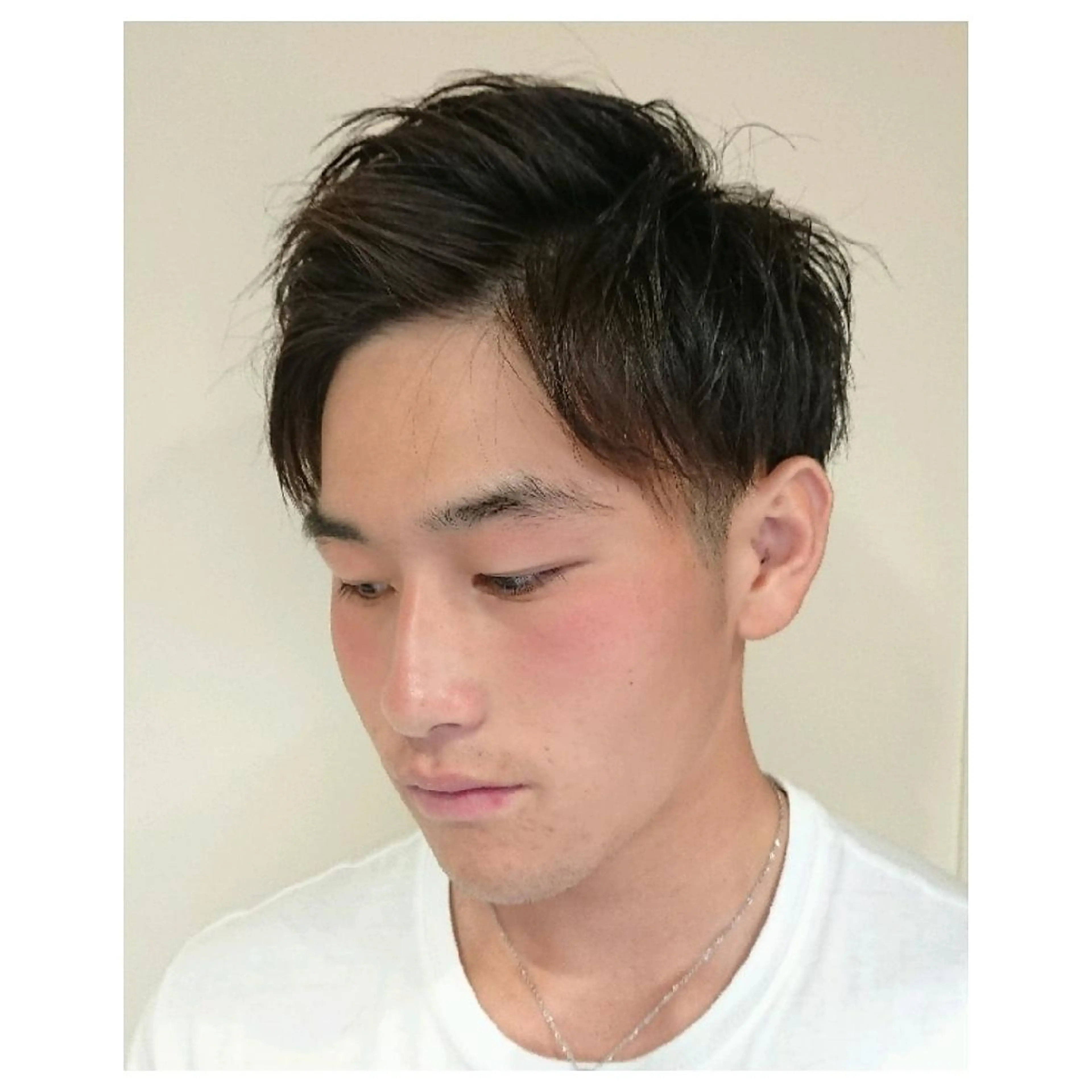 メンズ アップバング メンズブリーチ マッシュ メンズパーマ カット パーマ ブリーチ/ヘアケア/ 艶髪/イギチハルのヘアスタイル