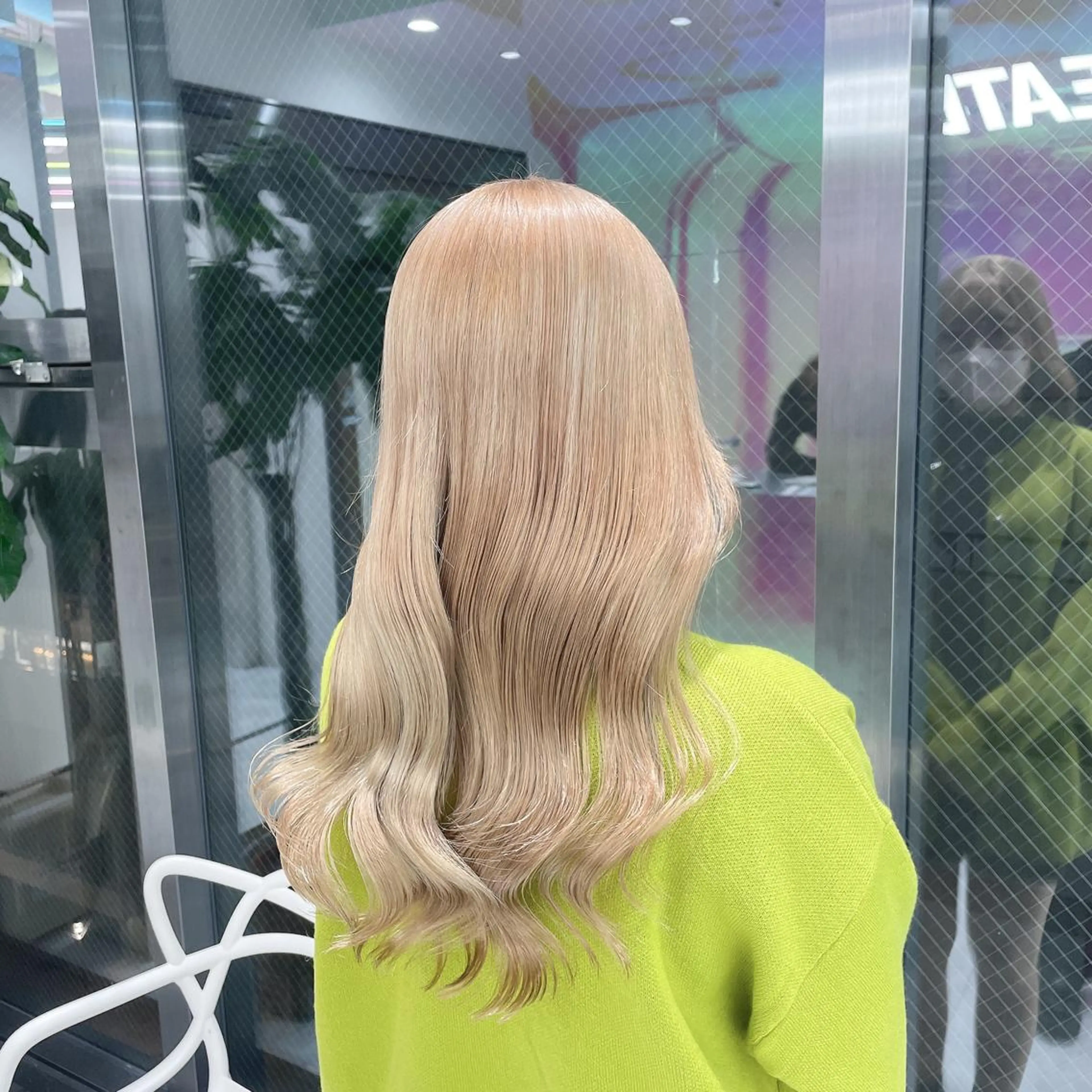 ミディアム カラー ヘアアレンジ ベージュカラー 黒髪 ブリーチ ブルーカラー ブルーブラック YUZA grow HAIR 札幌所属・韓国ヘア指名率 No. 1小堀京介のヘアスタイル