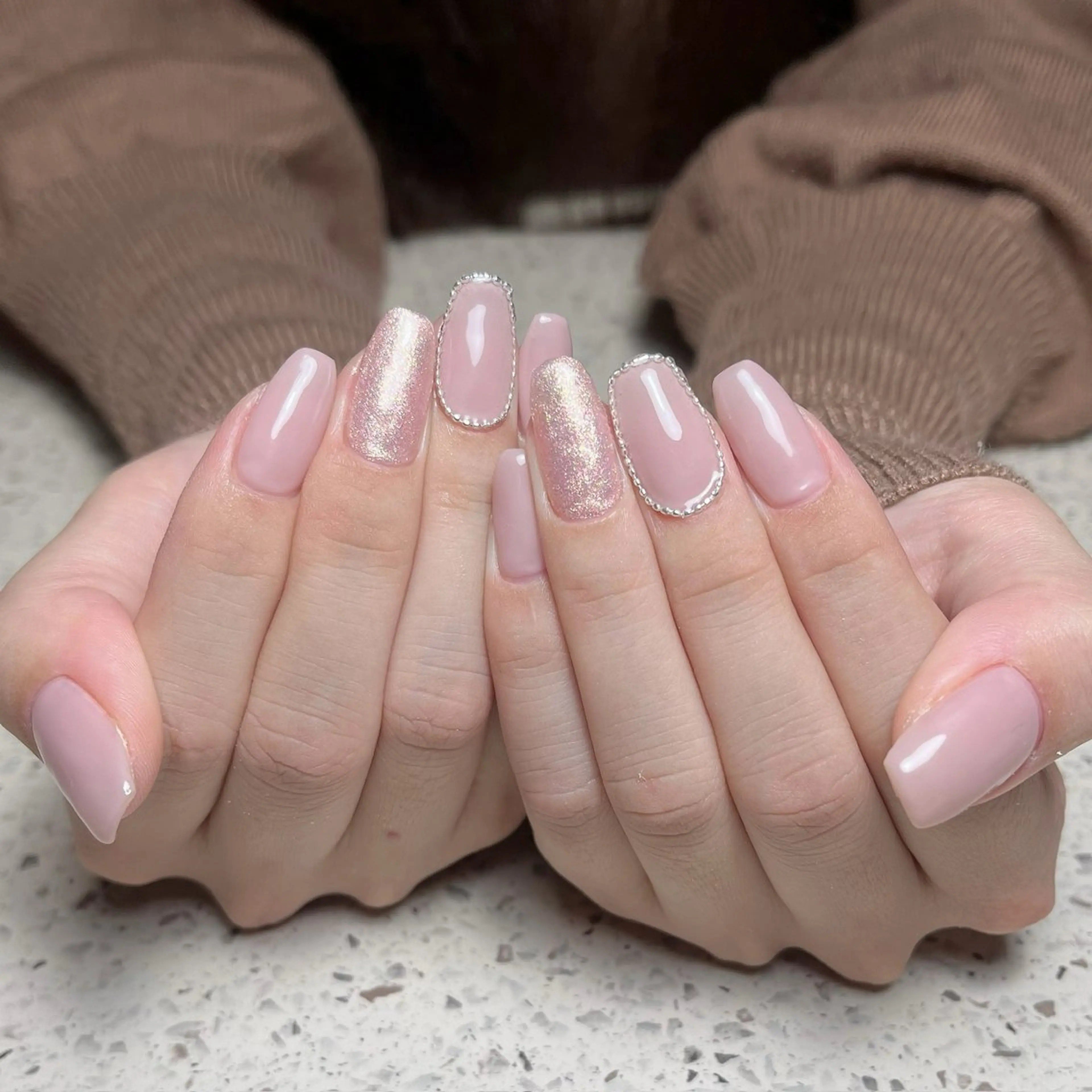 ネイル ワンカラーネイル ハンドネイル GALLARIA Elegante 緑のネイルデザイン