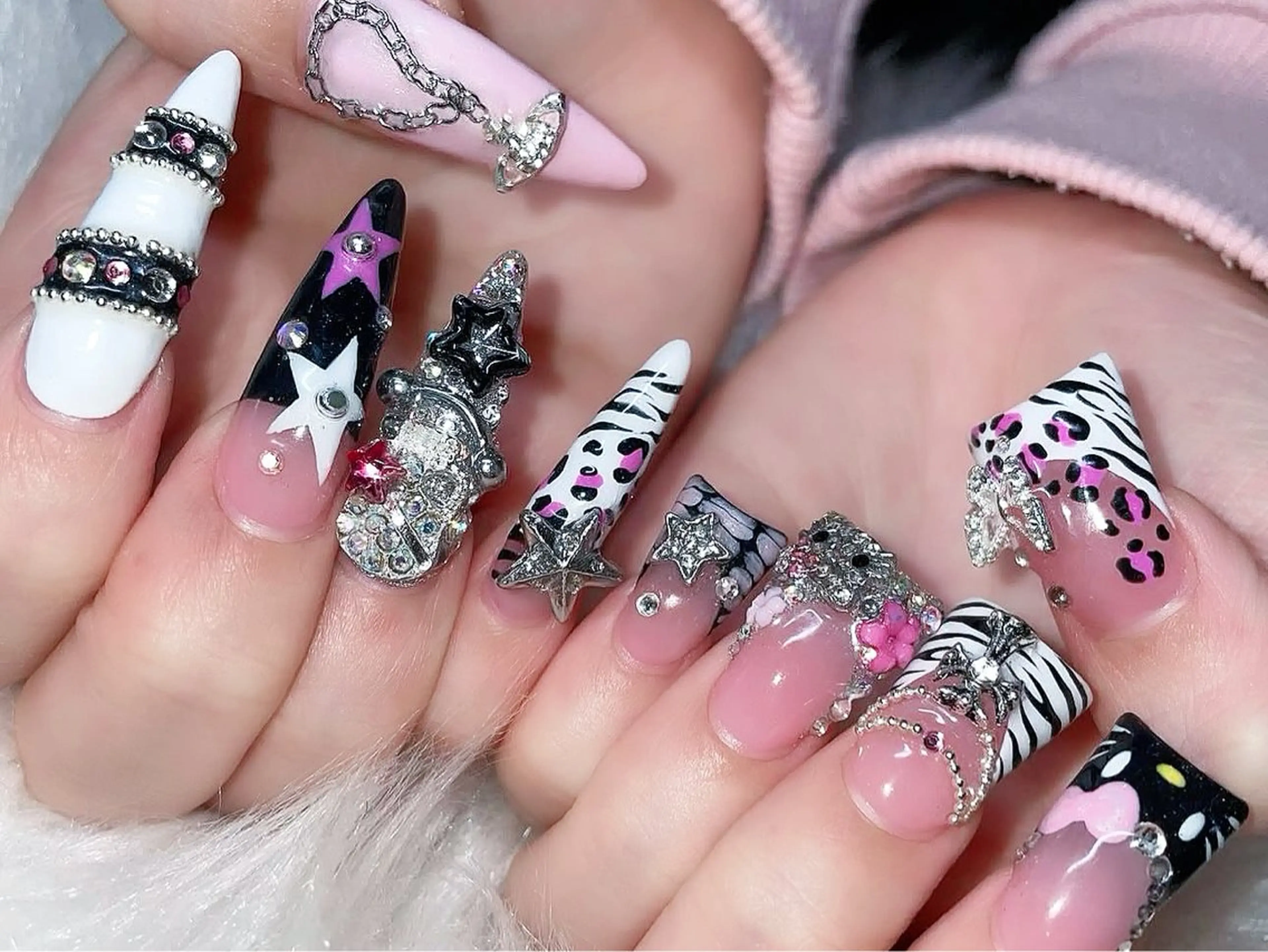 ネイル ハンドネイル ハンドケア Nova Nail Nambaのネイルデザイン