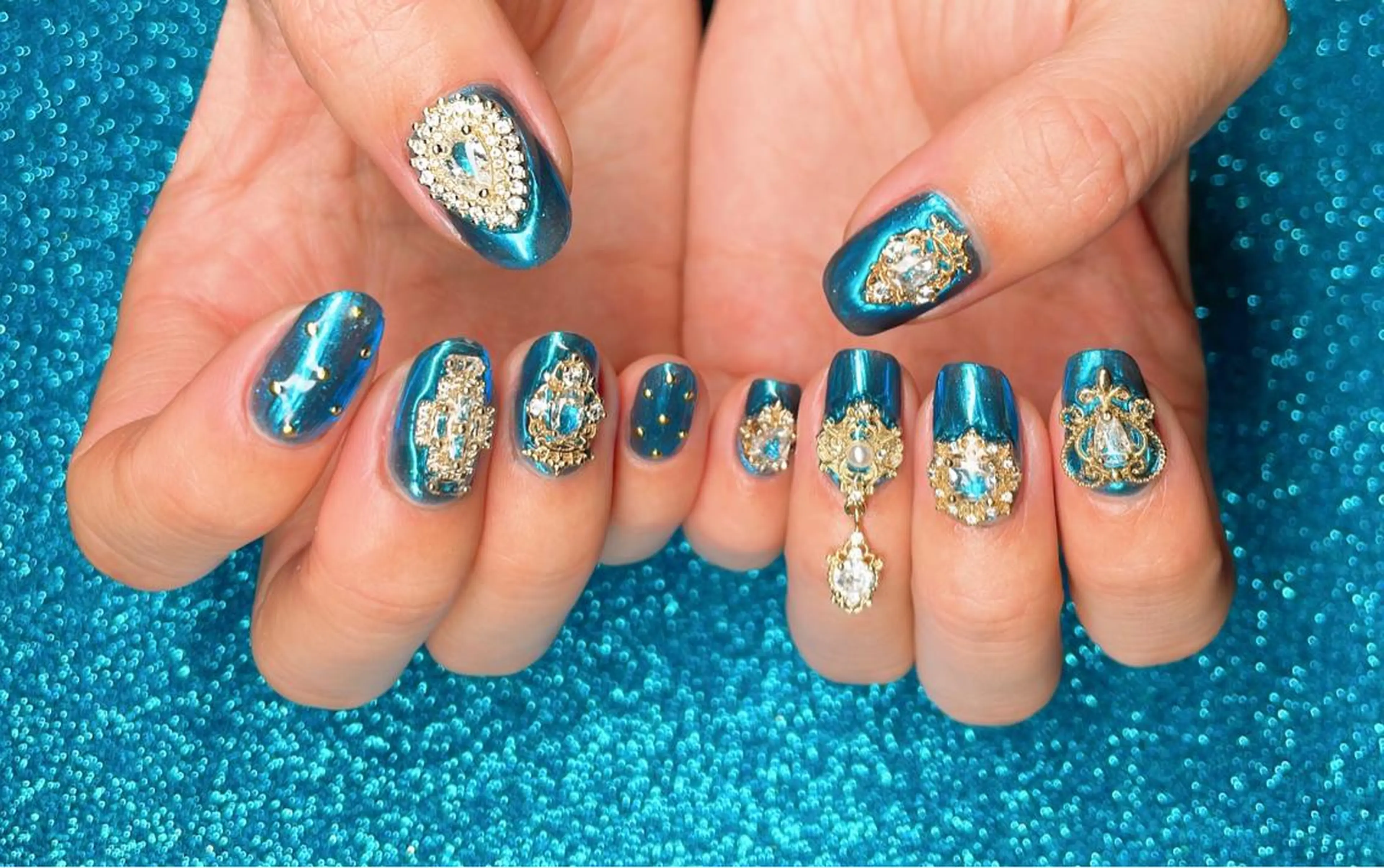 ネイル ハンドネイル VIERU 🌈🎀💖のネイルデザイン