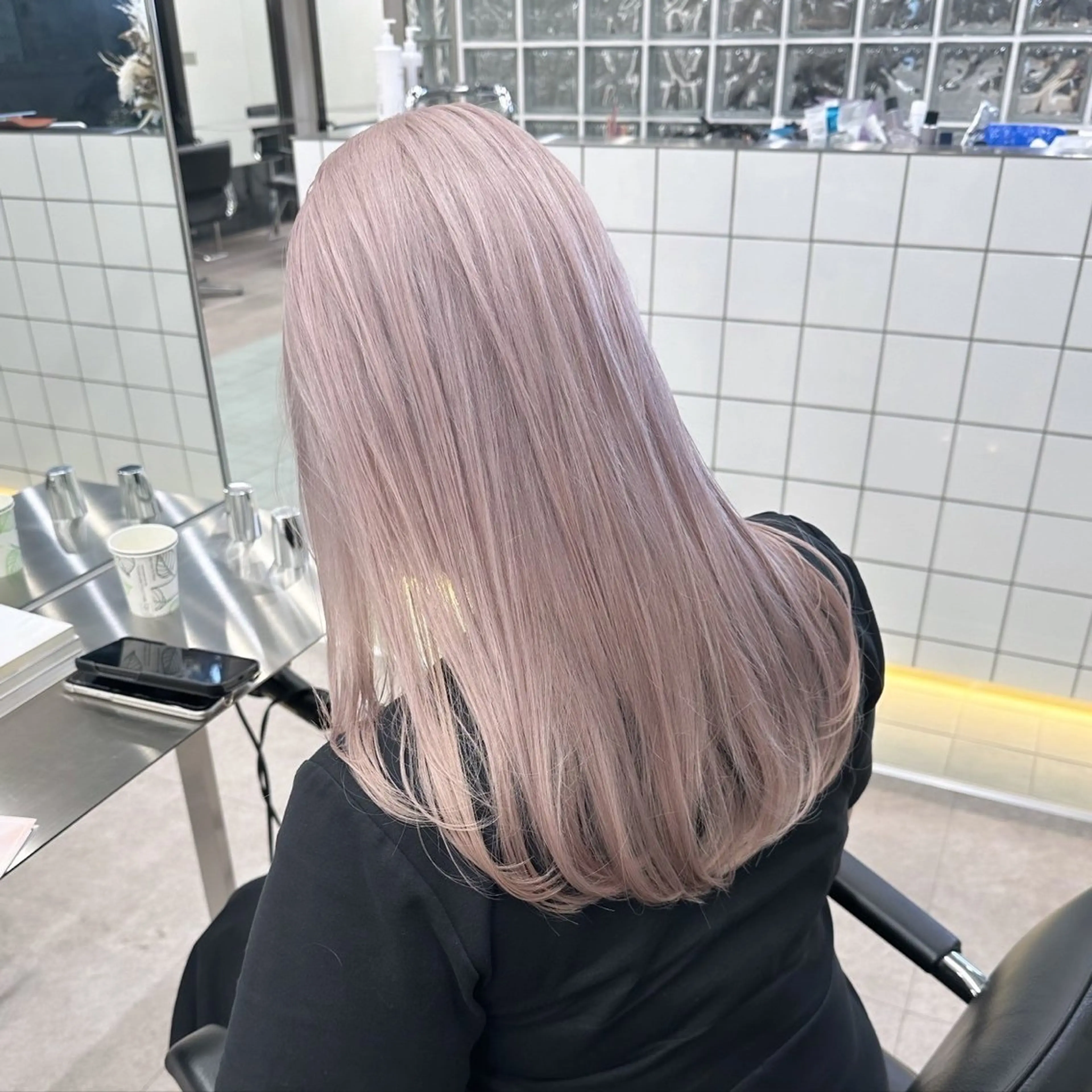 セミロング カラー ブリーチ ラベンダーカラー 原宿ブリーチカラー /三藤みさきのヘアスタイル