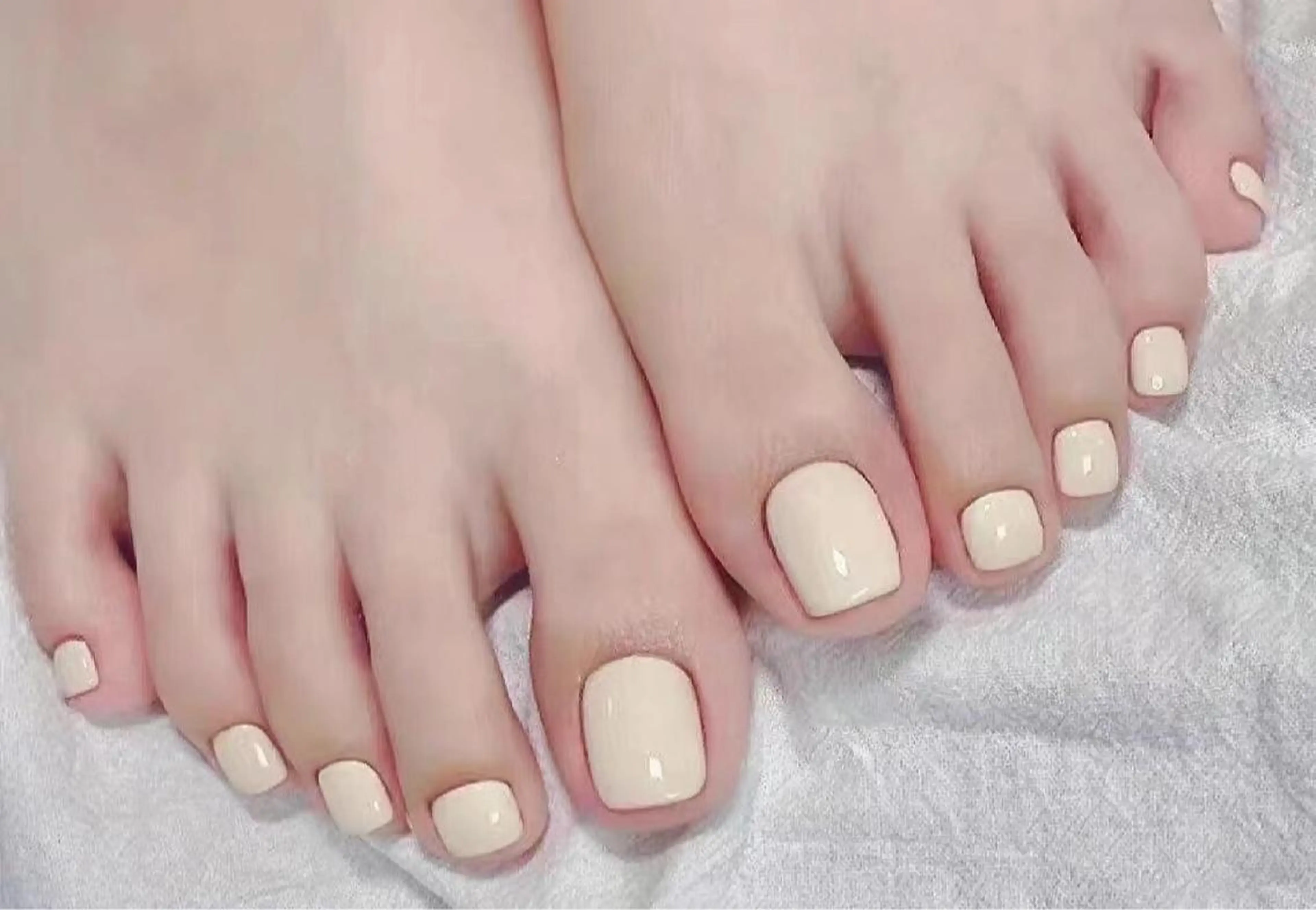 ネイル MoonNail ユリ🌸のネイルデザイン