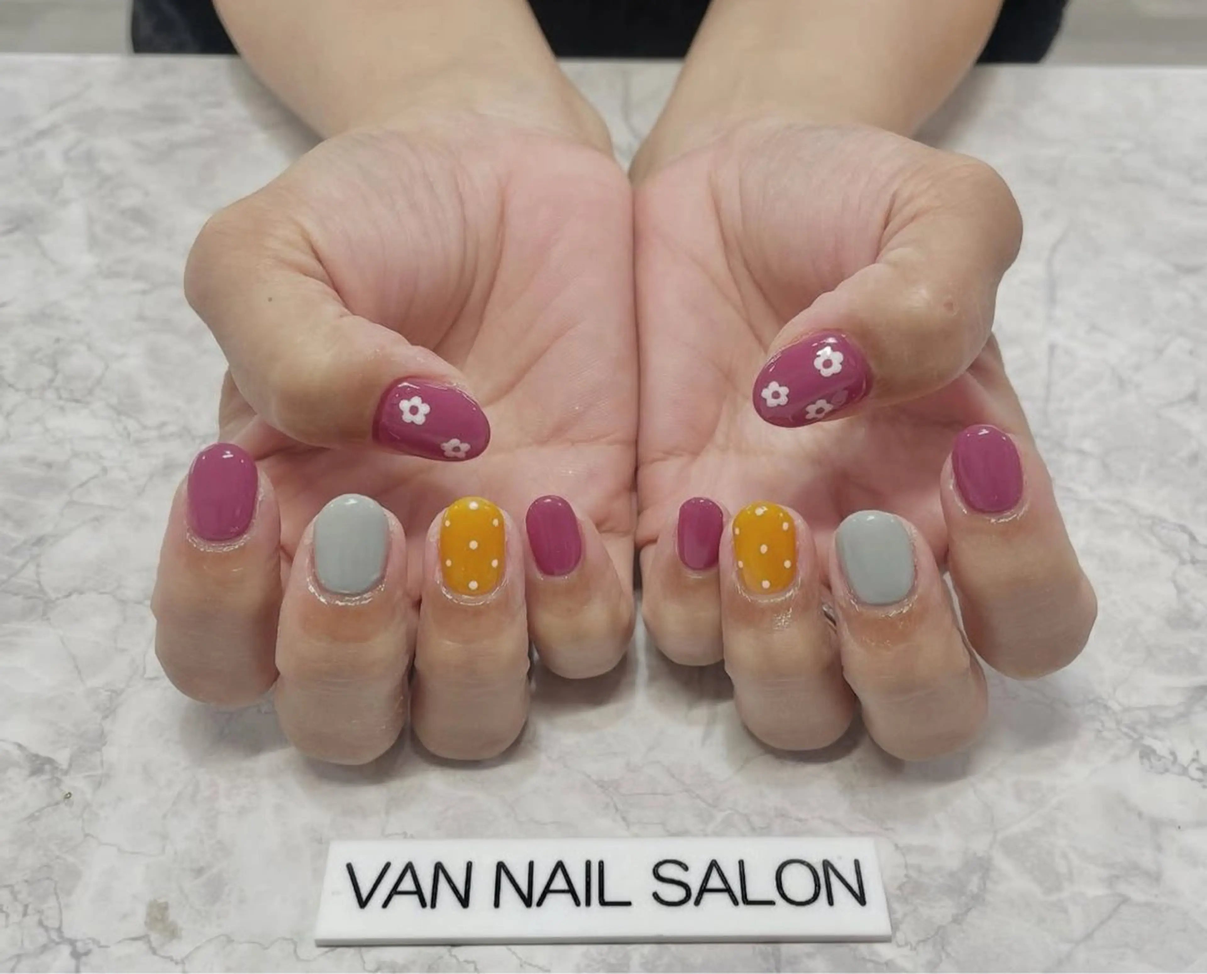 ネイル Van Nail Salonのネイルデザイン