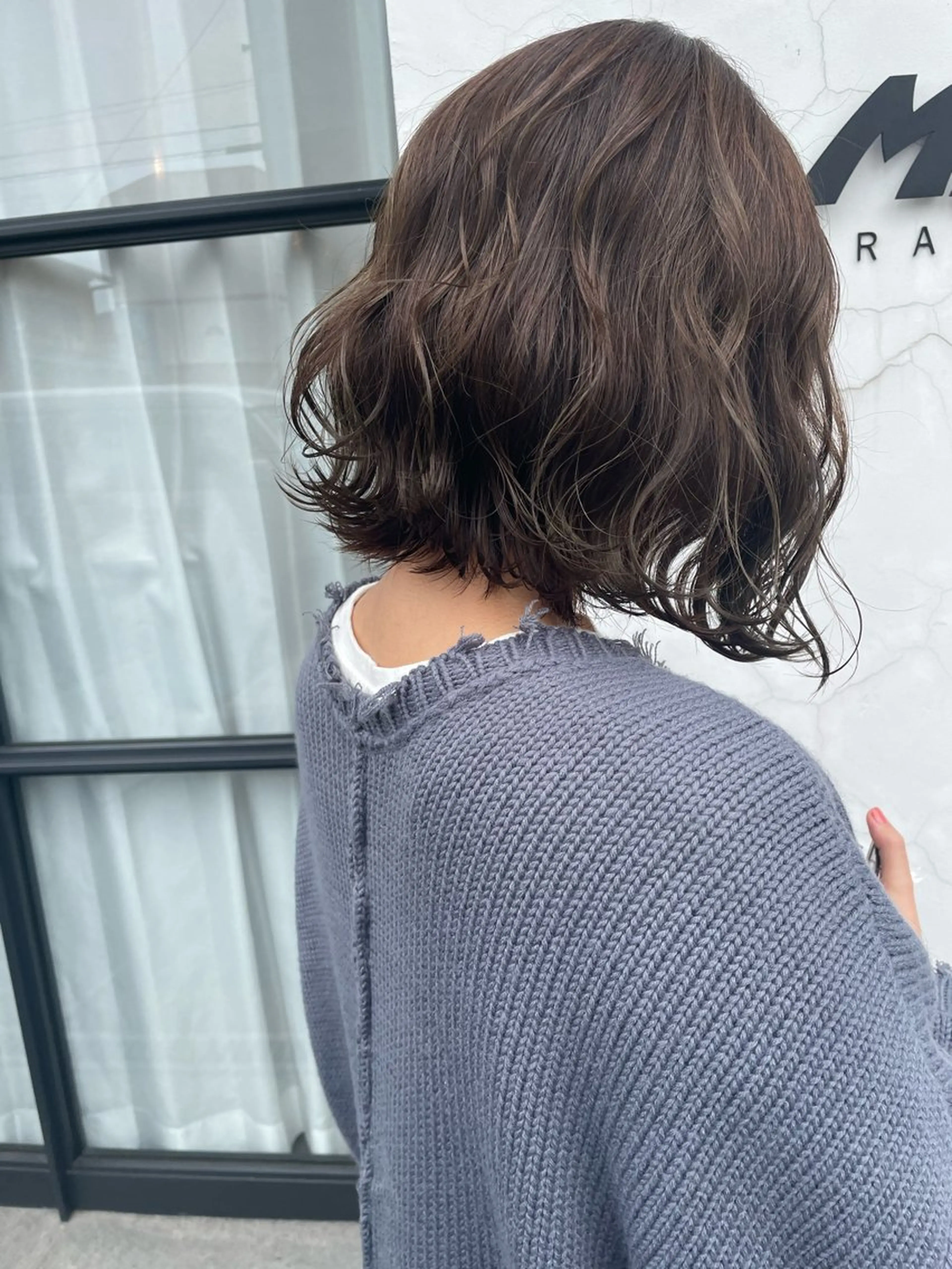 ショート ボブ 伊藤 陽のヘアスタイル