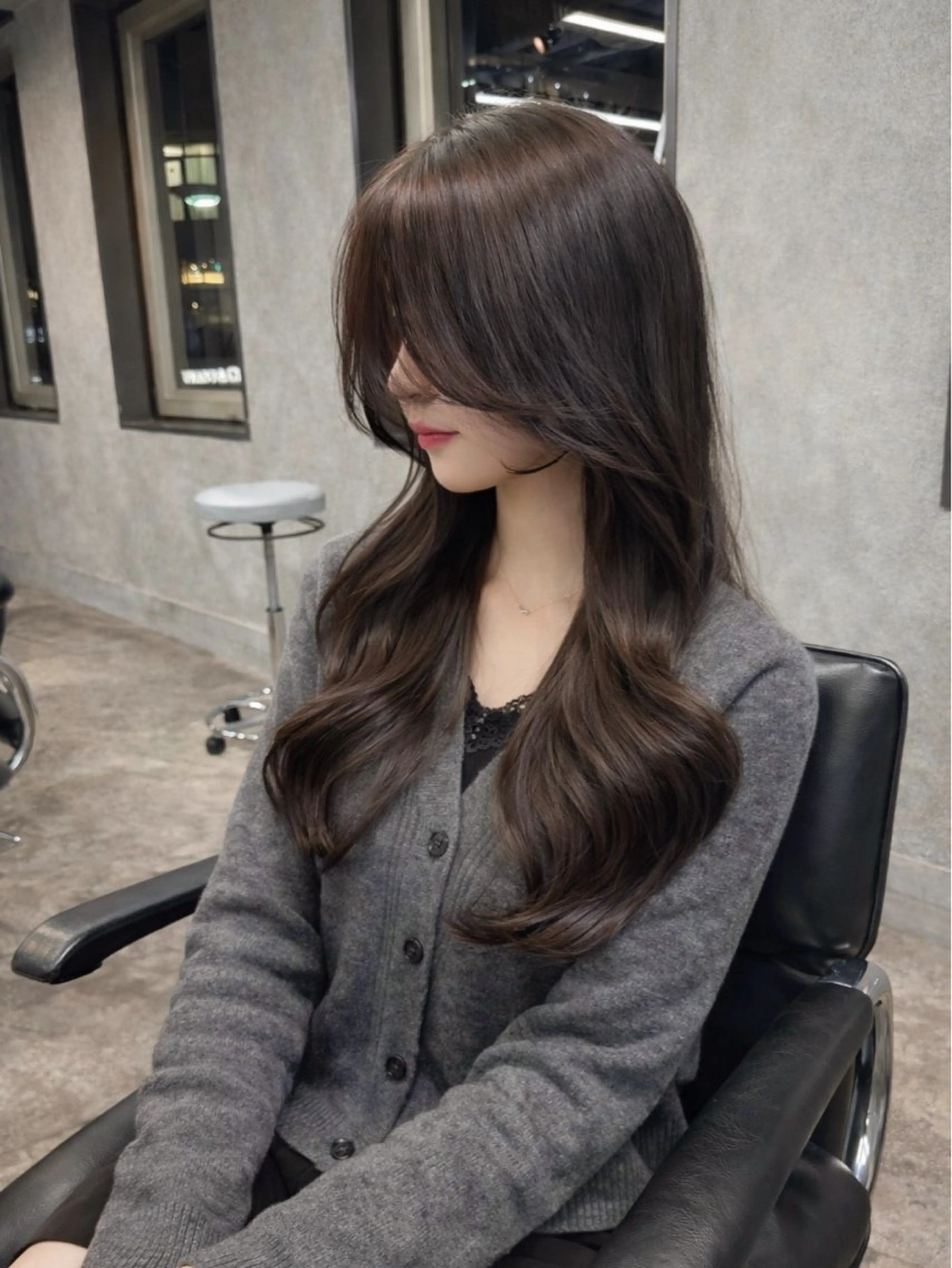 セミロング 鈴木 悠大のヘアスタイル
