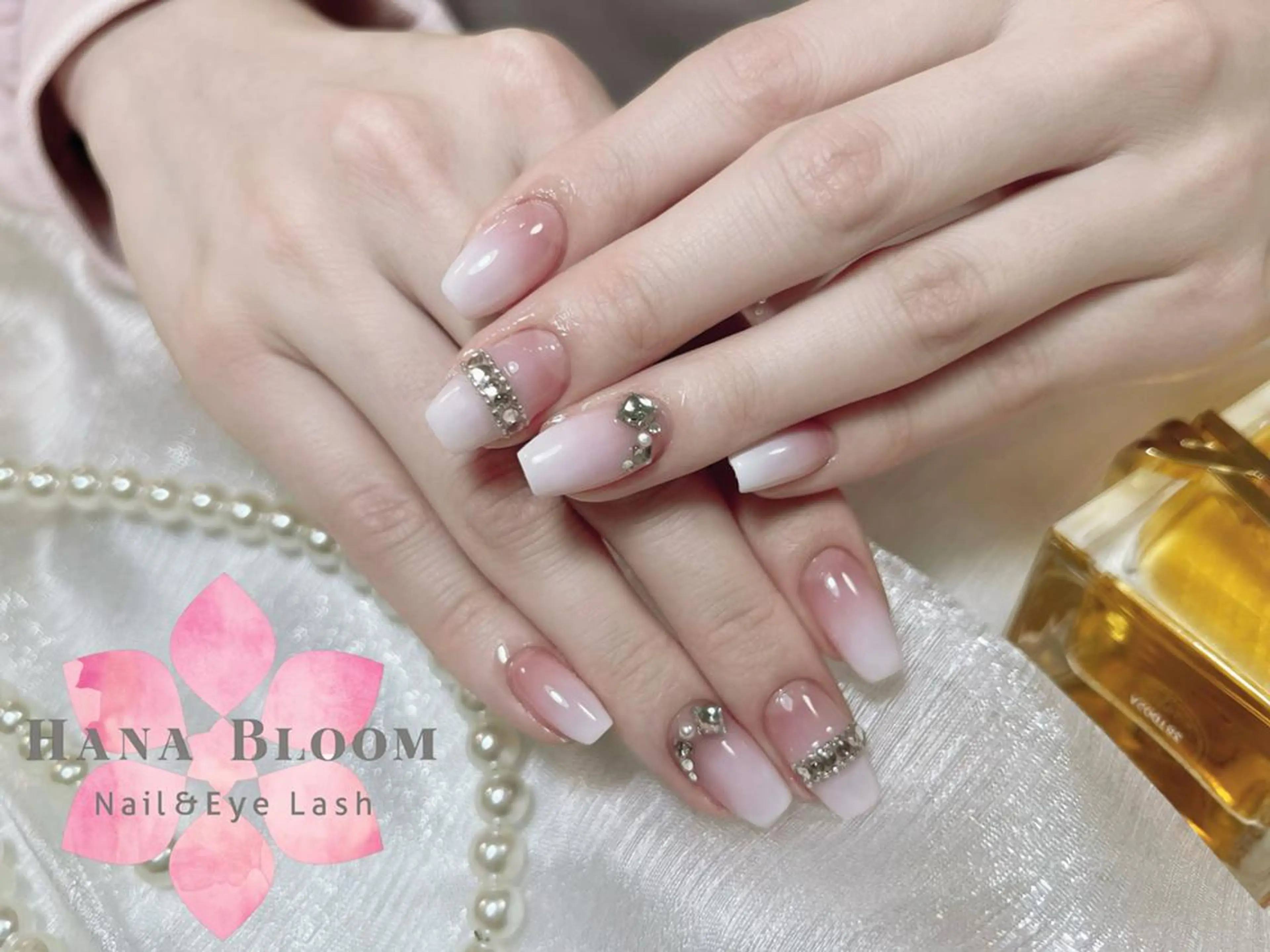 ネイル 長さ出し フレンチネイル ジェルネイル ガラスフレンチ 韓国ネイル Hana Bloom Nail💛Rinaのネイルデザイン