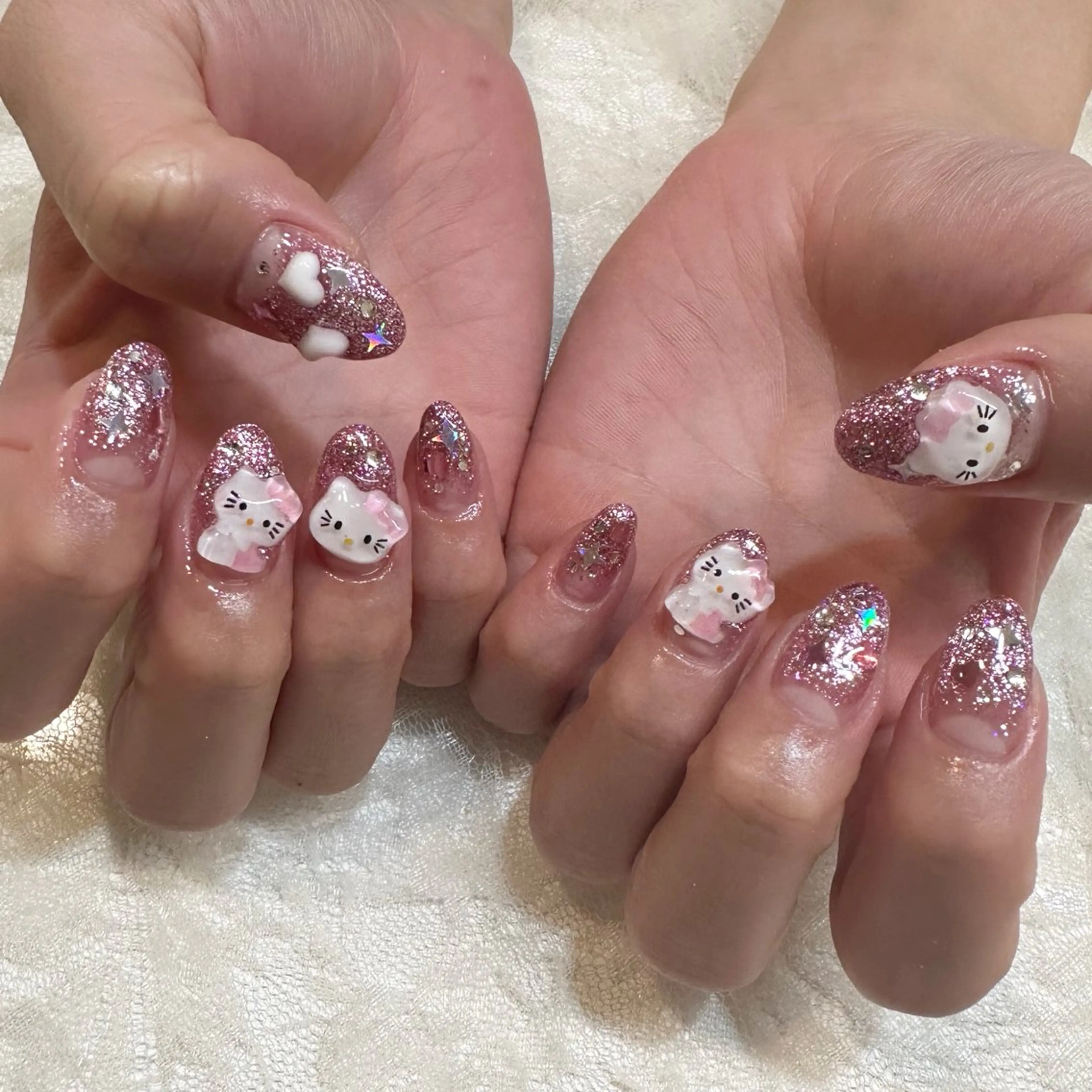 ネイル キラキラネイル nailist yuiのネイルデザイン