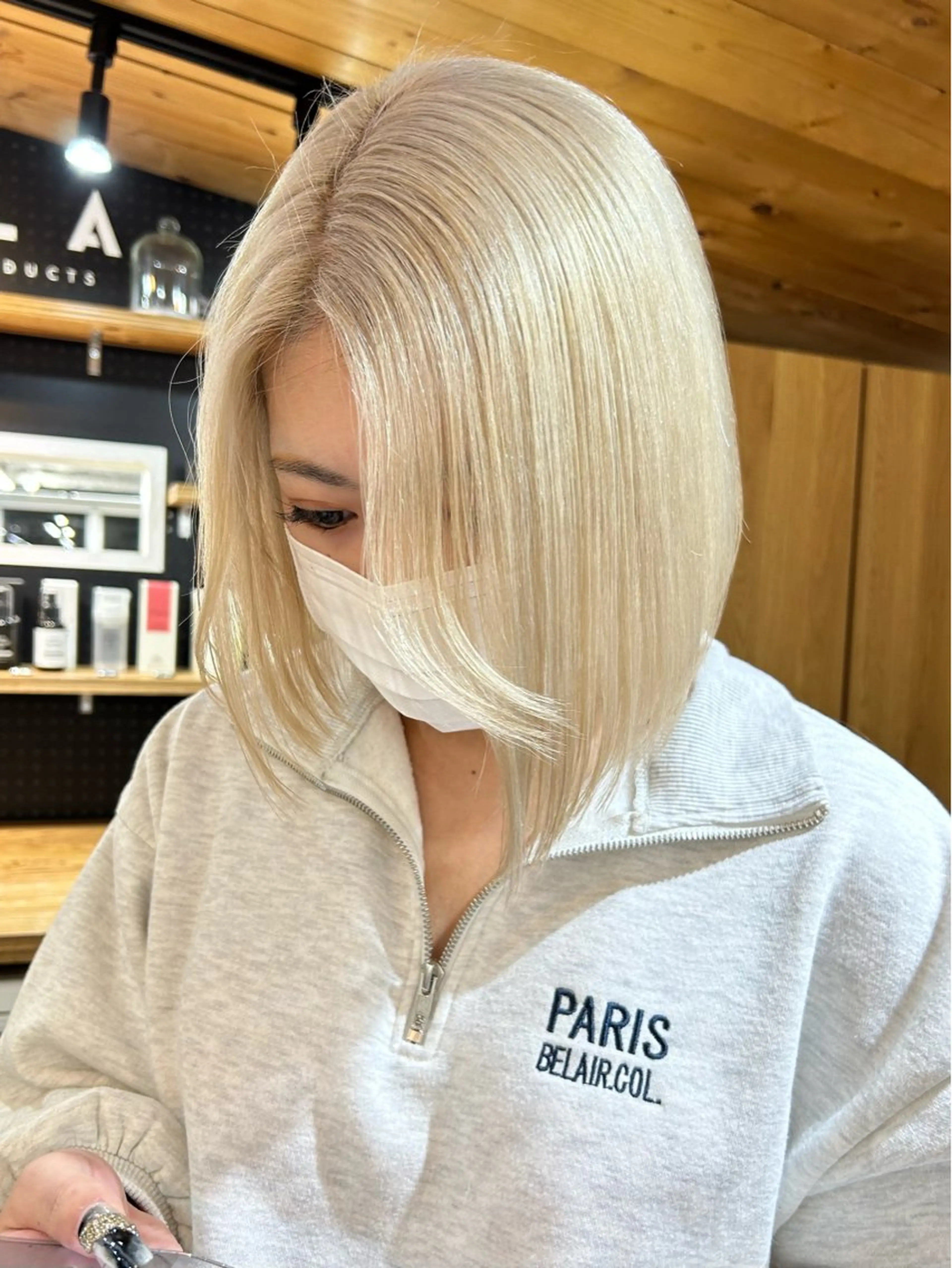 ミディアム カラー ブロンド ホワイトブロンド カット ヘアカラー トリートメント 🧸艶々韓国ヘア 🧁mizunaのヘアスタイル