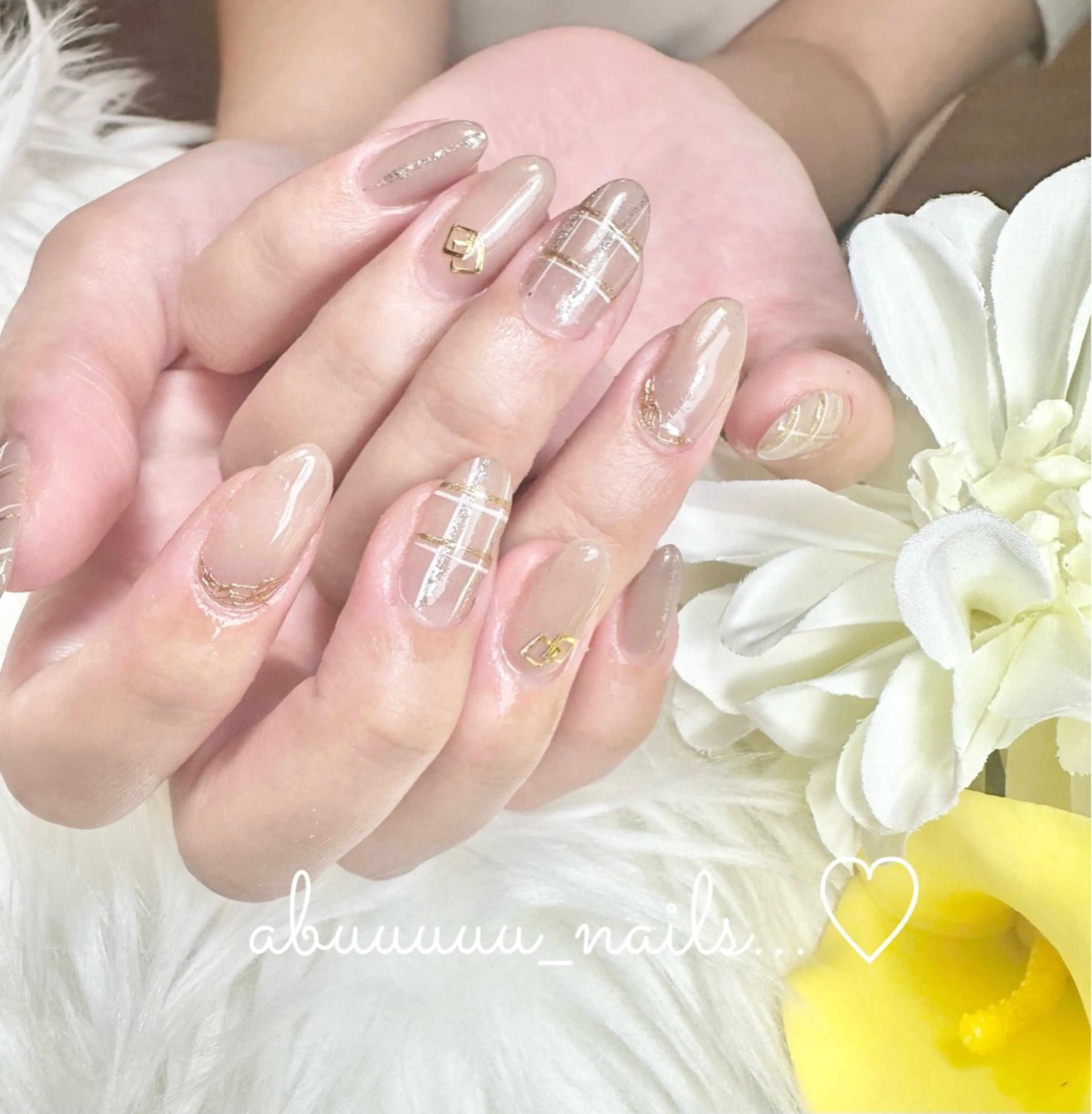 ネイル ラメ(グリッター) ミラーネイル 持ち込み ニュアンスネイル ハンドネイル abuuuuu nailsのネイルデザイン