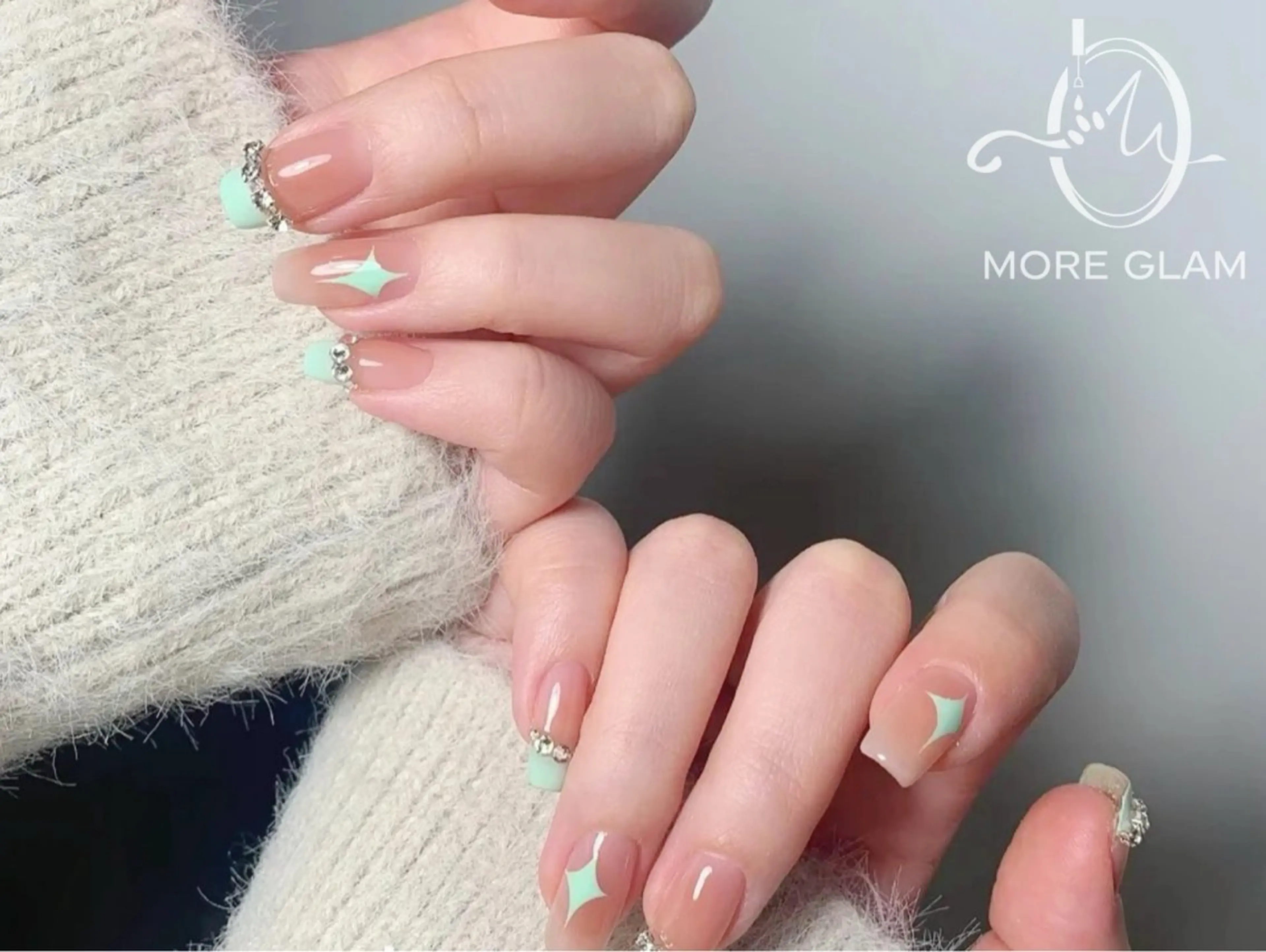 ネイル 長さ出し フットネイル ジェルネイル 韓国ネイル マグネットネイル ハンドネイル MoreGlam Nailsのネイルデザイン
