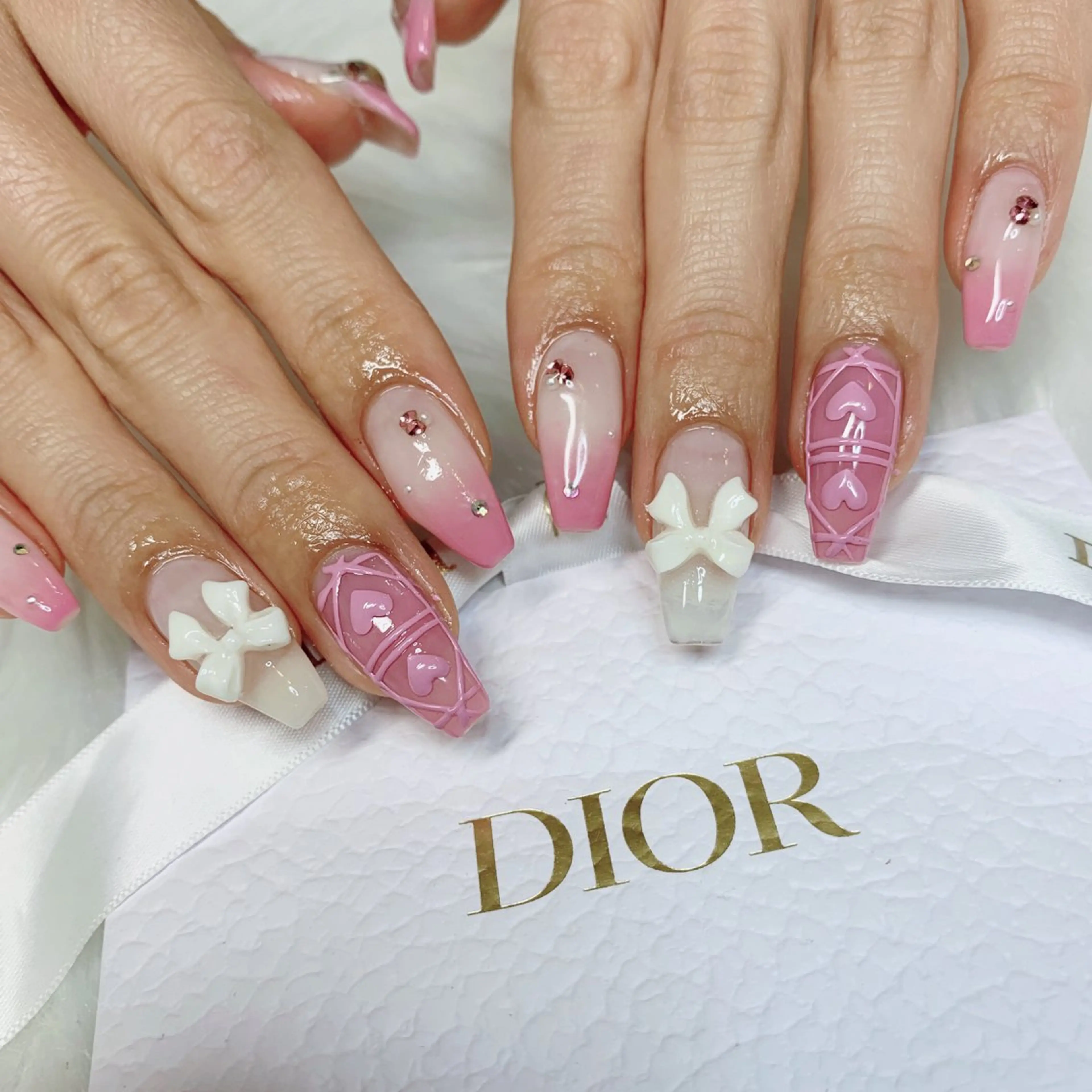 ネイル ハンドネイル La neige* yuki 🐩🌙のネイルデザイン