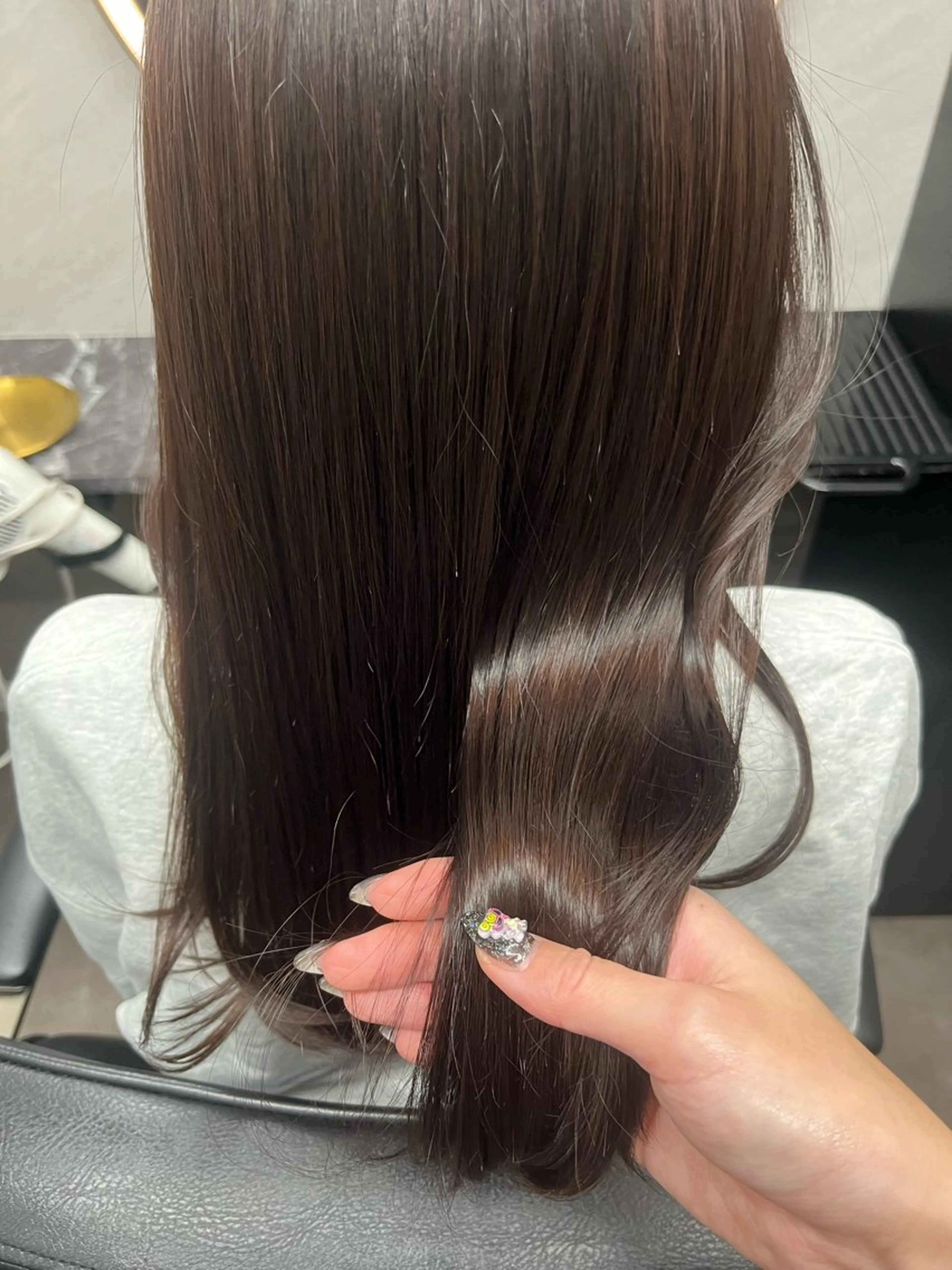 ロング カラー ブラウンカラー チョコレートブラウン 透明感カラー 髪質改善 似合わせカット ヘアカラー トリートメント なんば/個室サロン タナカヒナのヘアスタイル