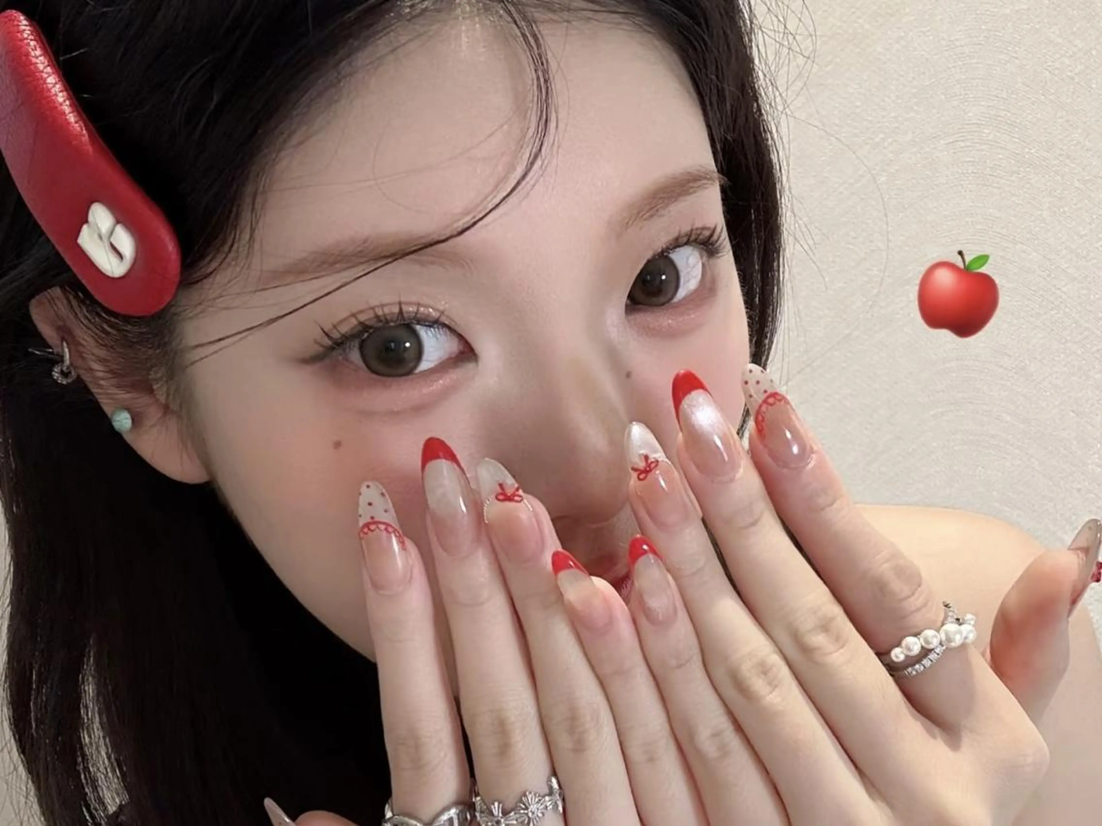 ネイル ボルドー フレンチネイル ガーリー 韓国ネイル ワンホンネイル haruka 🧸のネイルデザイン