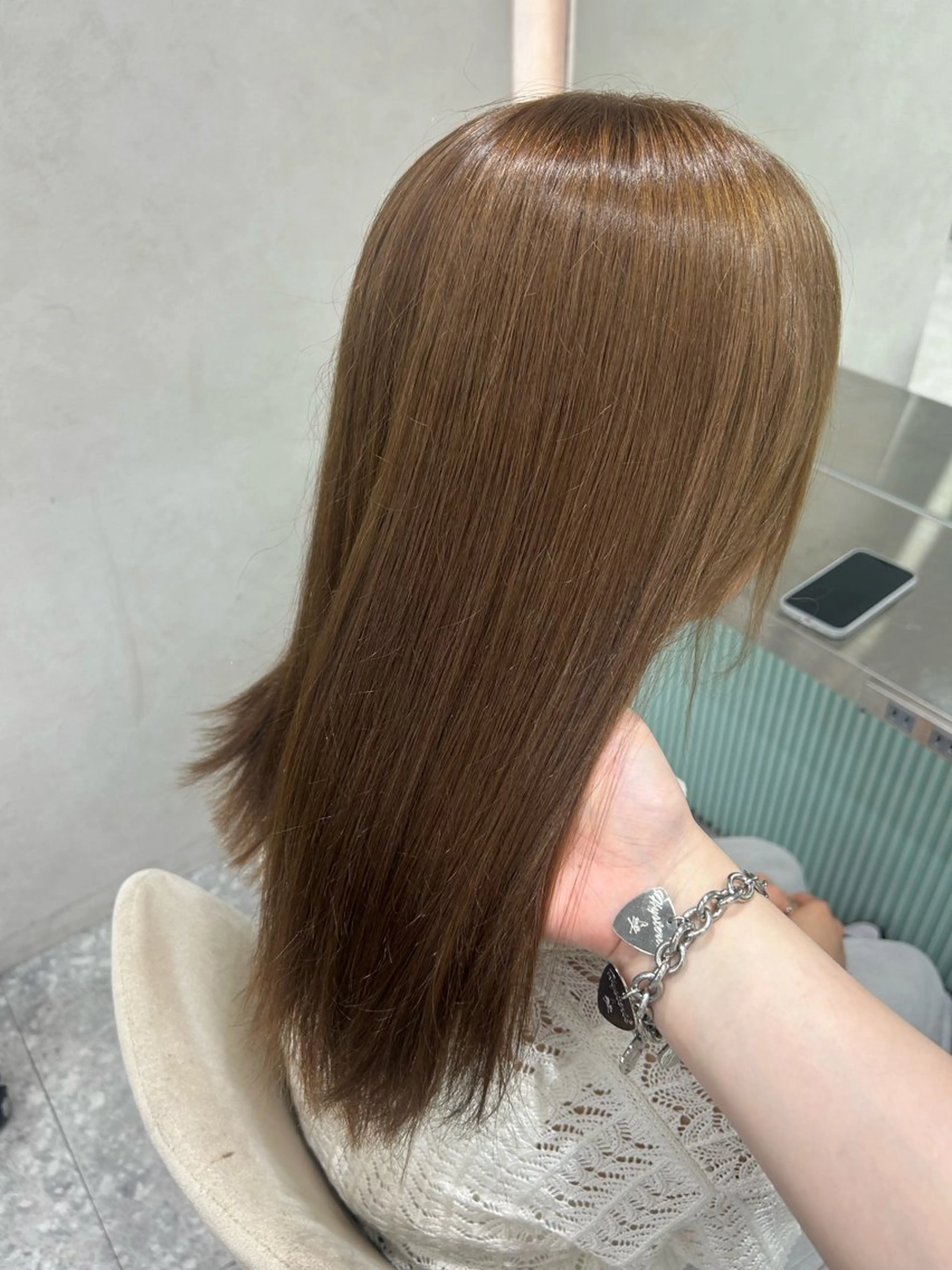 カラー ヘアカラー あ い か 🎀 レイヤーカットのヘアスタイル