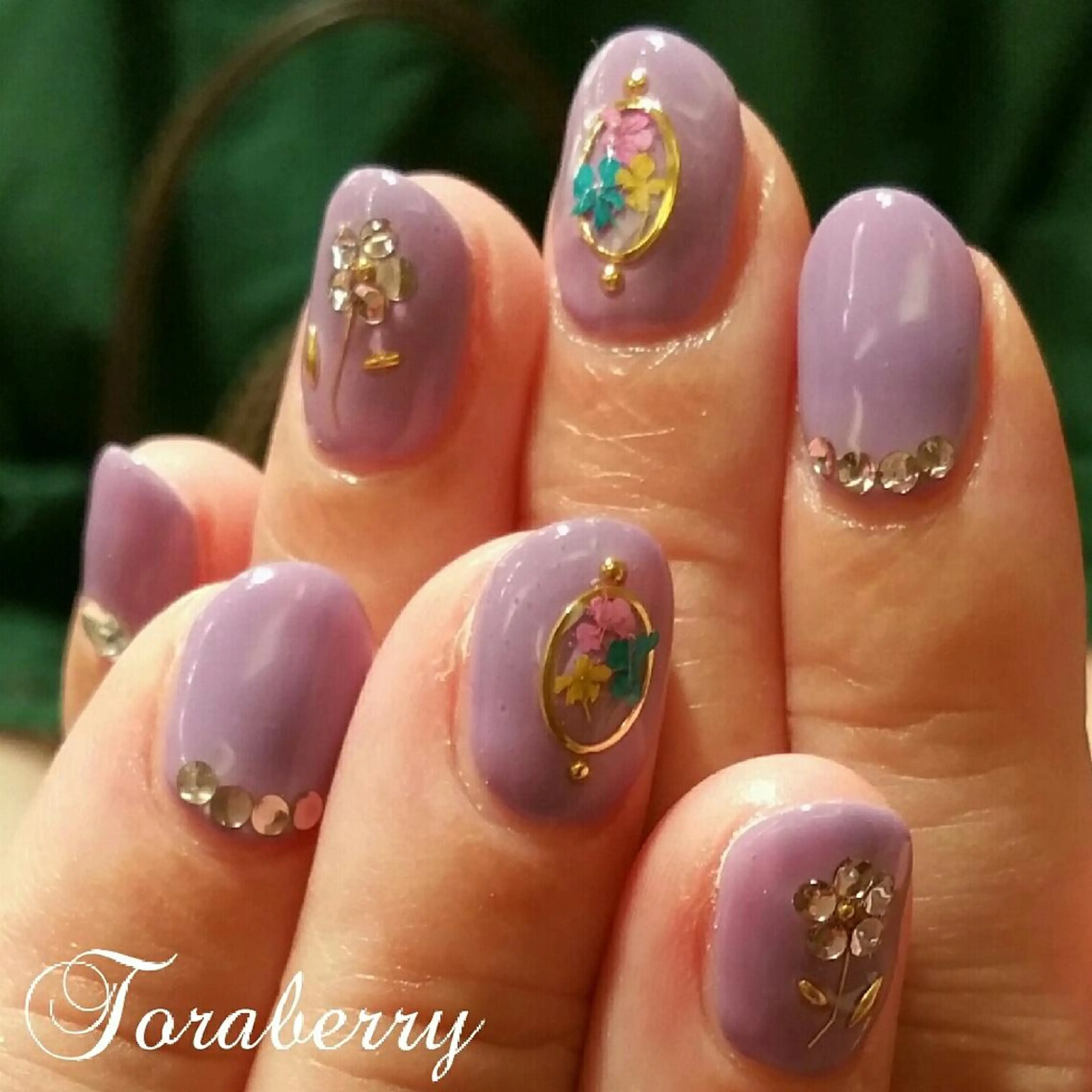 ネイル ネイリスト なつみのネイルデザイン