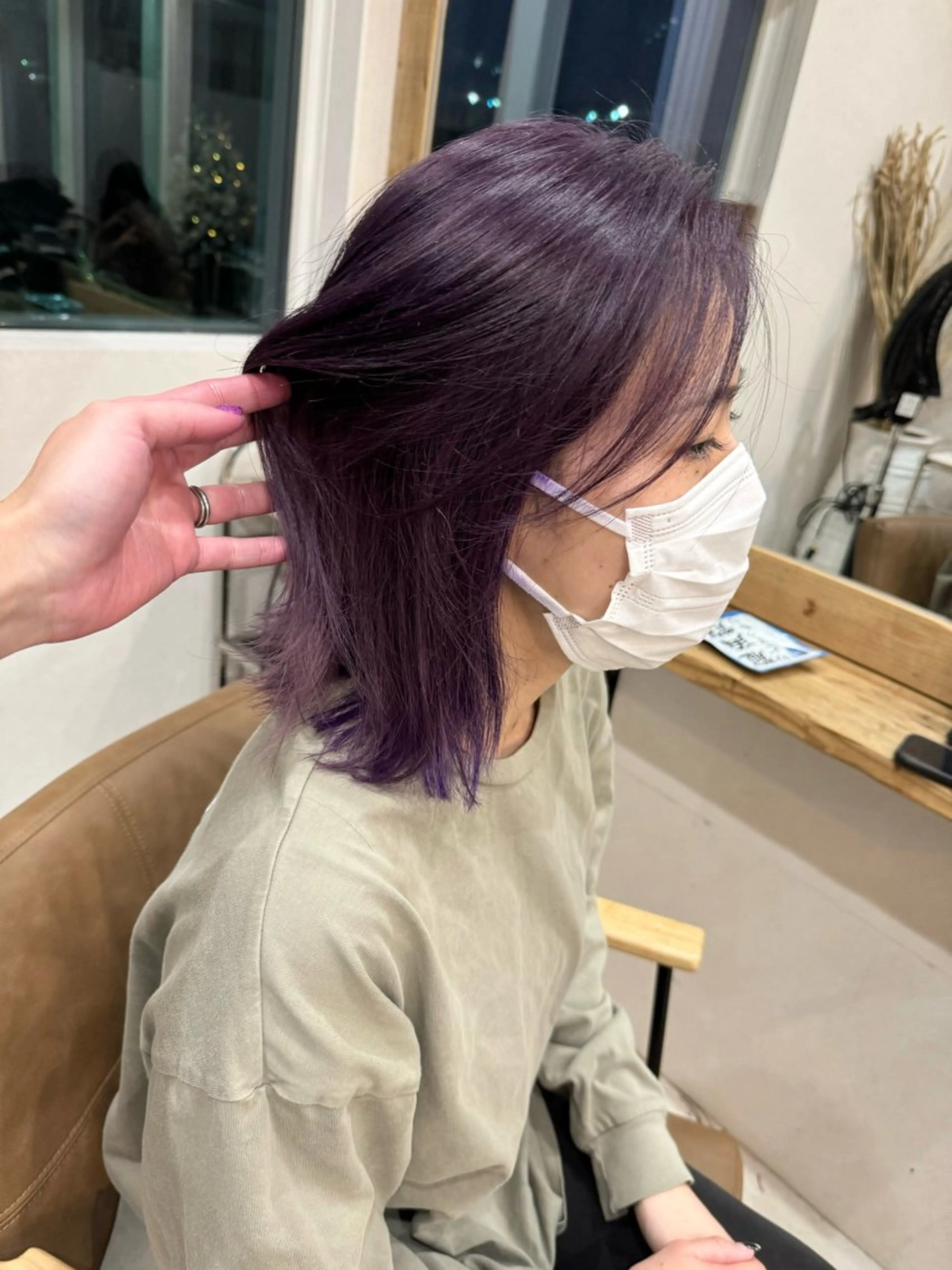 セミロング パープルカラー ヘアカラー 鈴木 妃帆未のヘアスタイル
