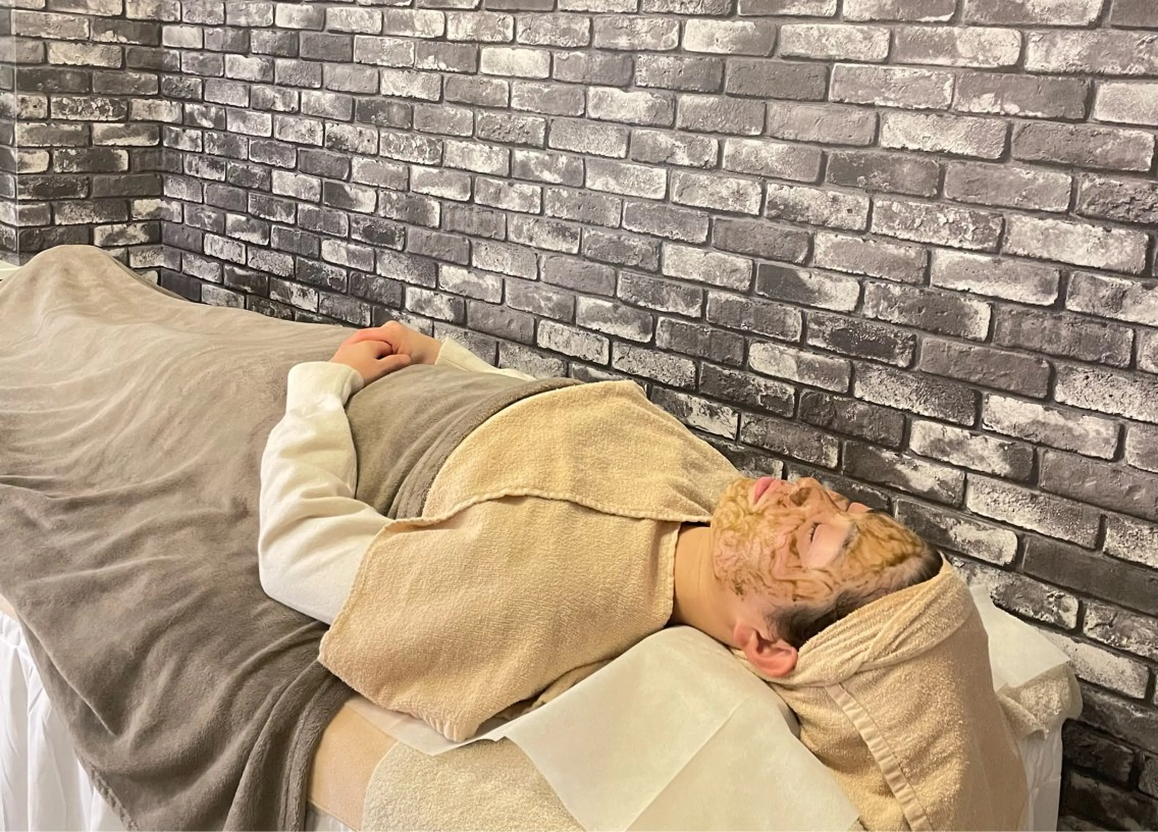 毛穴改善サロン d'Alba大阪住吉のエステ・リラクイメージ