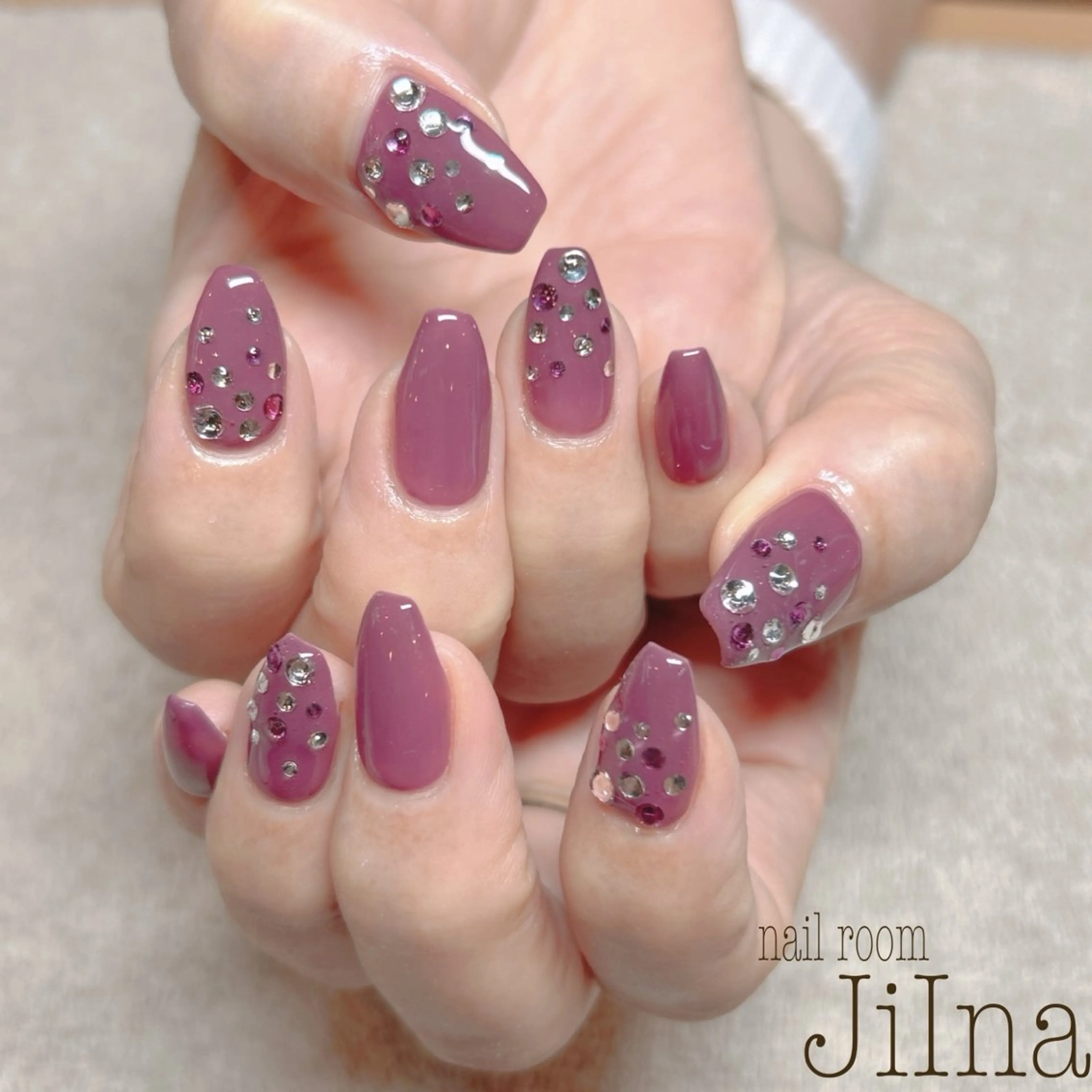 ネイル 持ち込み JiIna nailのネイルデザイン