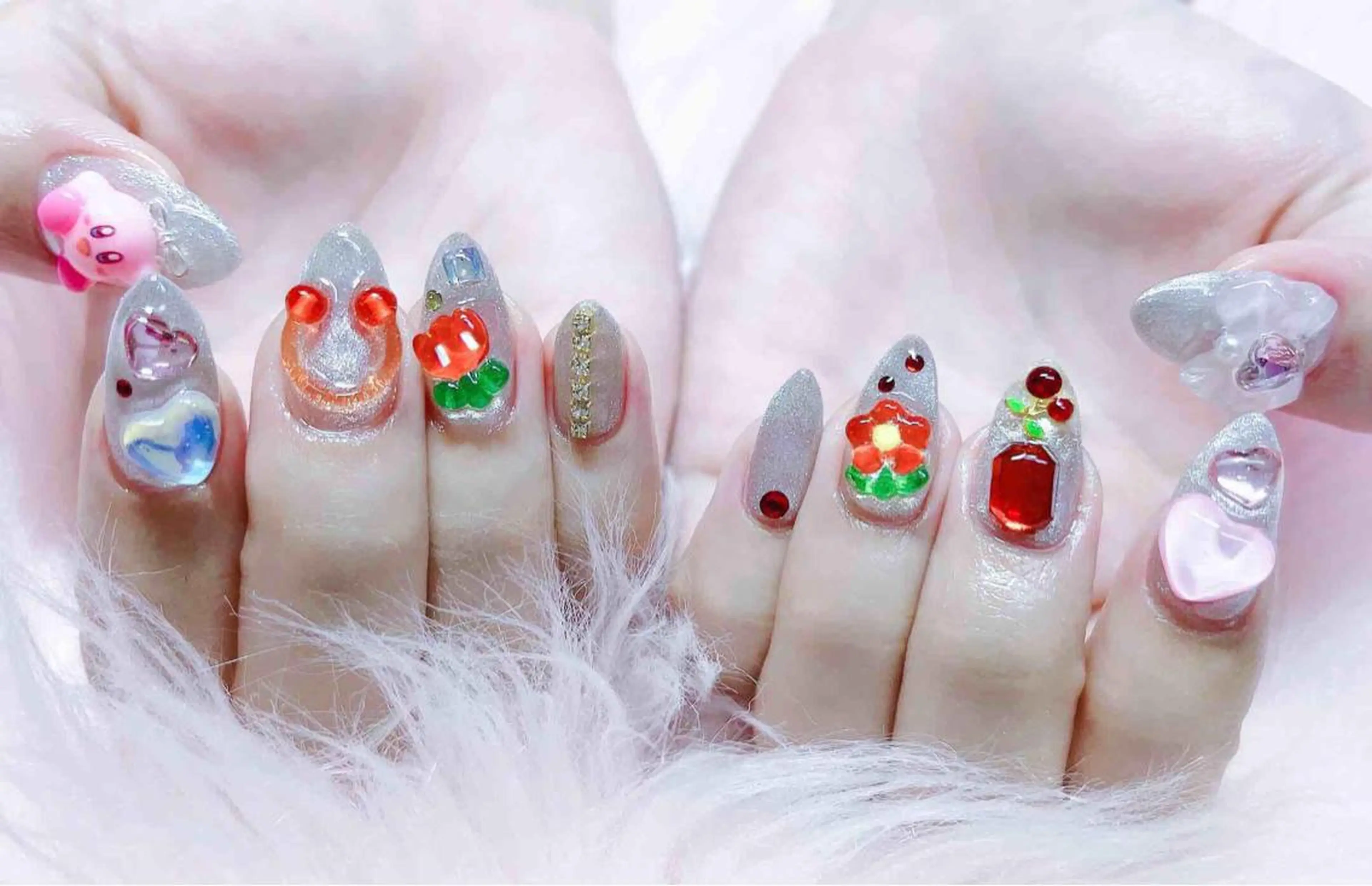ネイル ハンドネイル MoonNail ユリ🌸のネイルデザイン