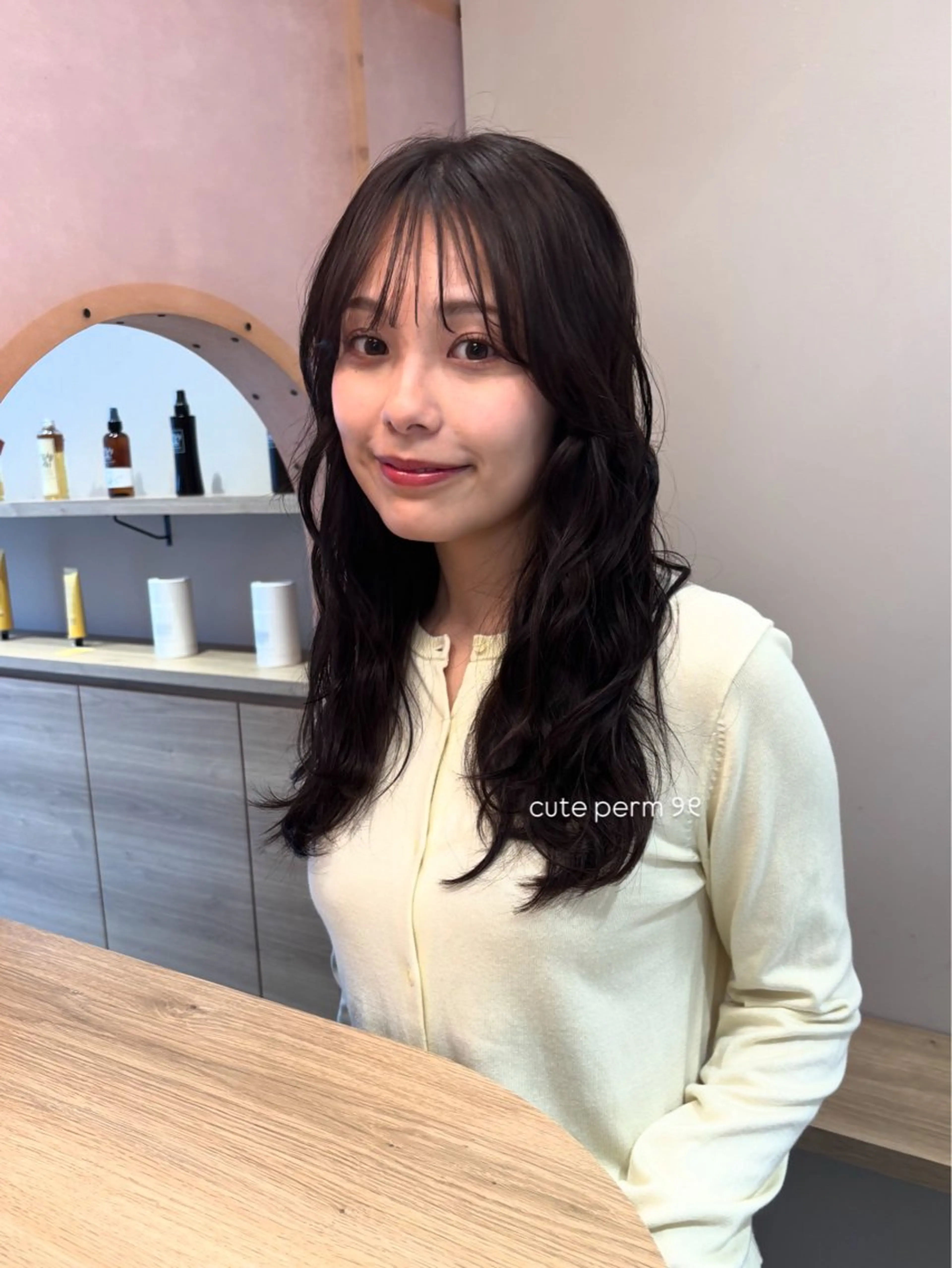 ロング パーマ 谷川 優奈のヘアスタイル