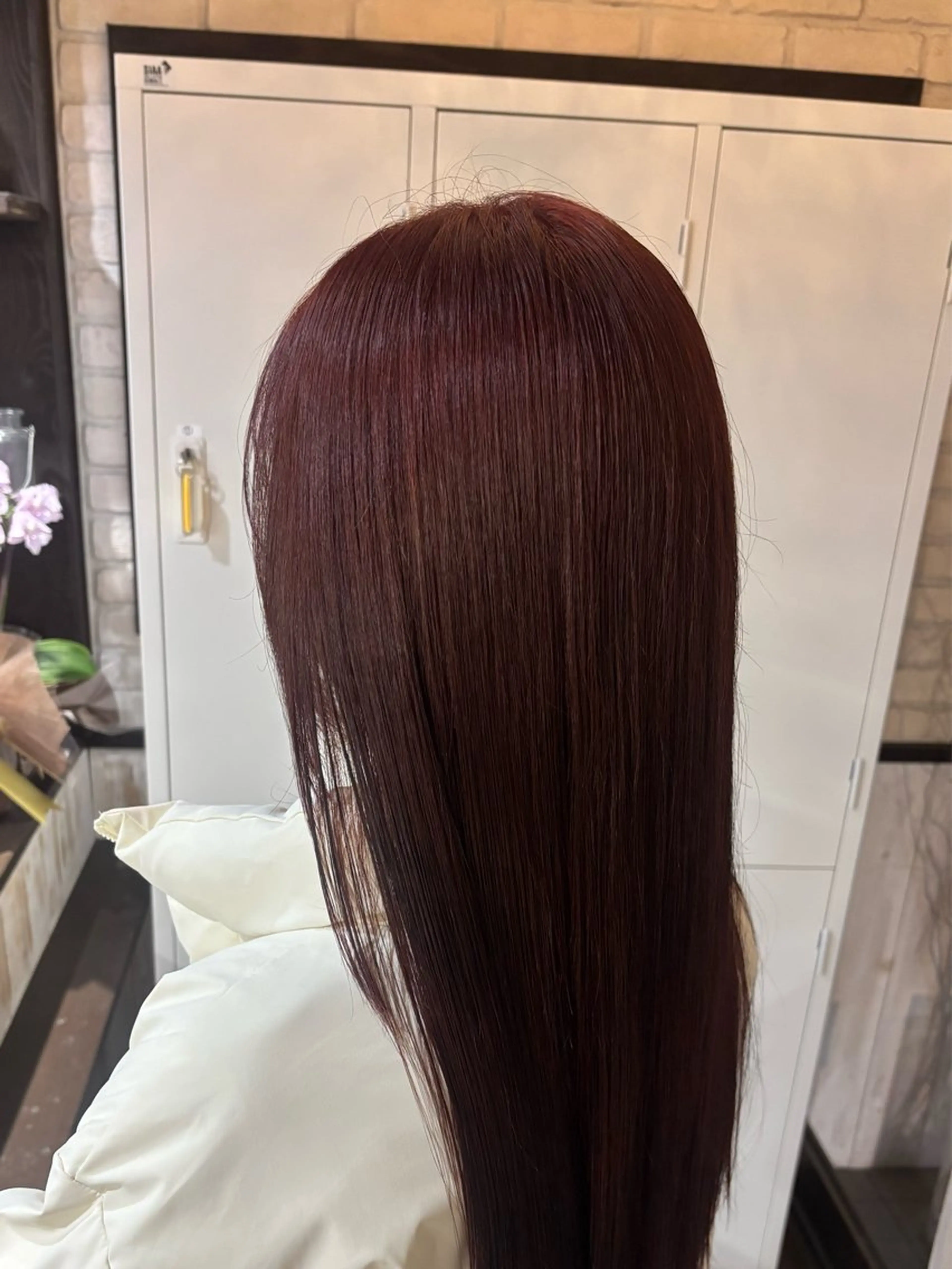 ロング ヘアカラー 西山 ミユのヘアスタイル