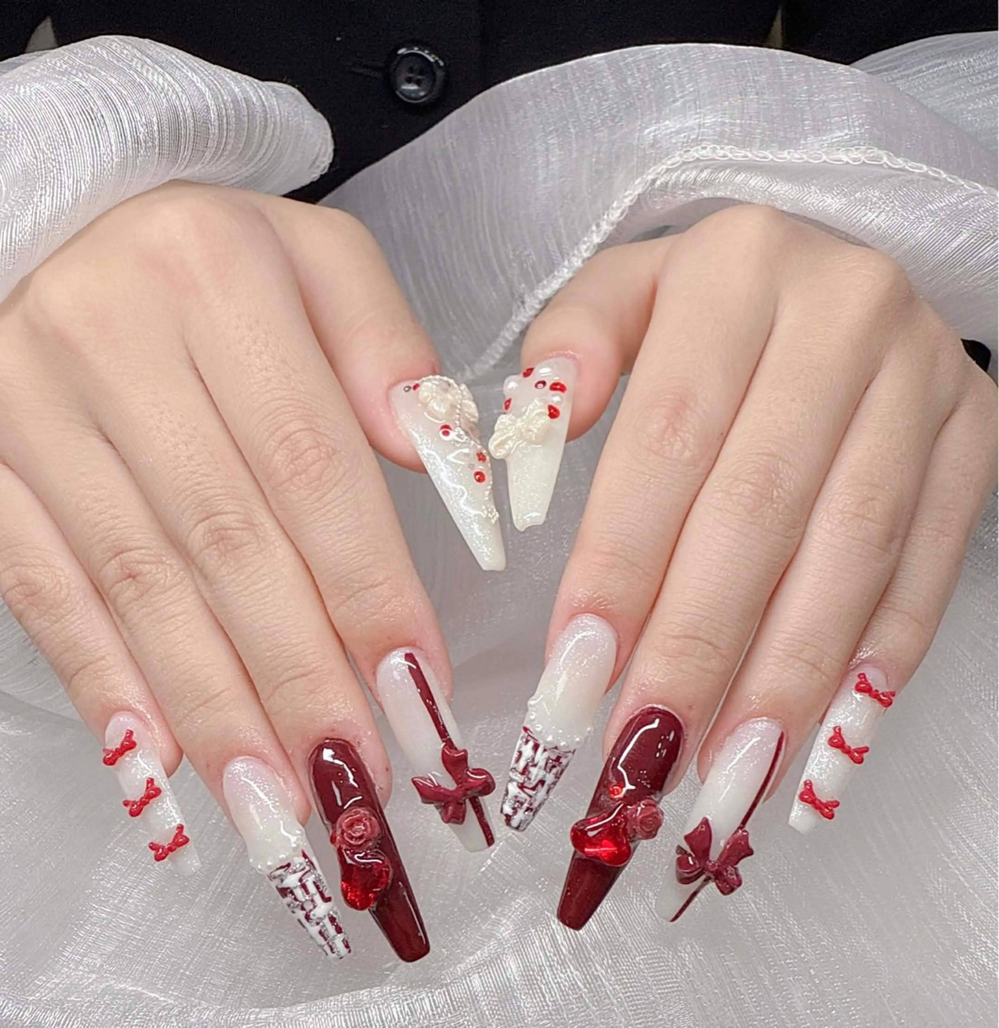 ネイル ハンドネイル Lee Nailsのネイルデザイン
