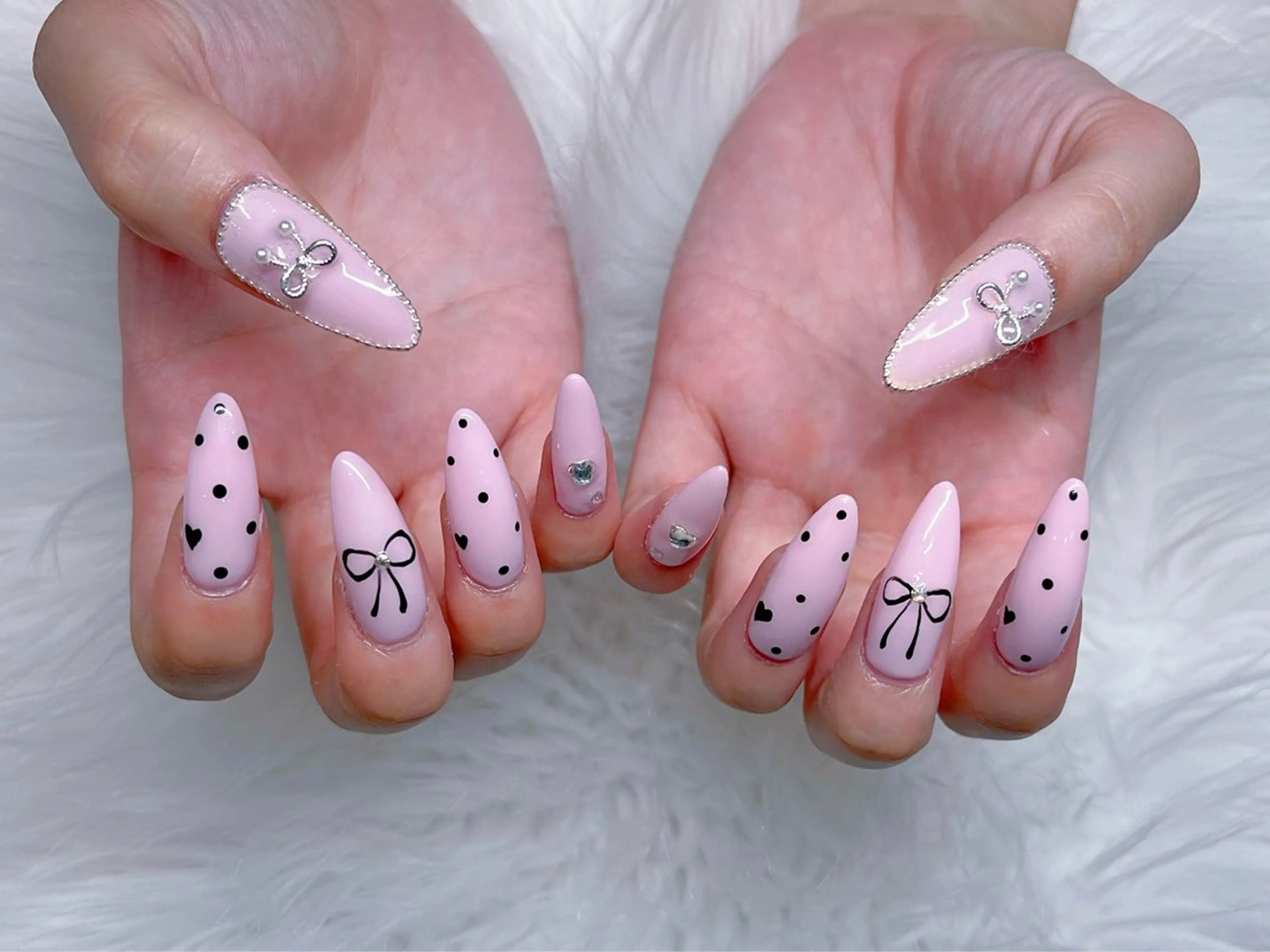 ネイル フレンチネイル ガラスフレンチ ロングネイル マグネットネイル ニュアンスネイル ハンドネイル XIMINANAIL SALON堀江店のネイルデザイン