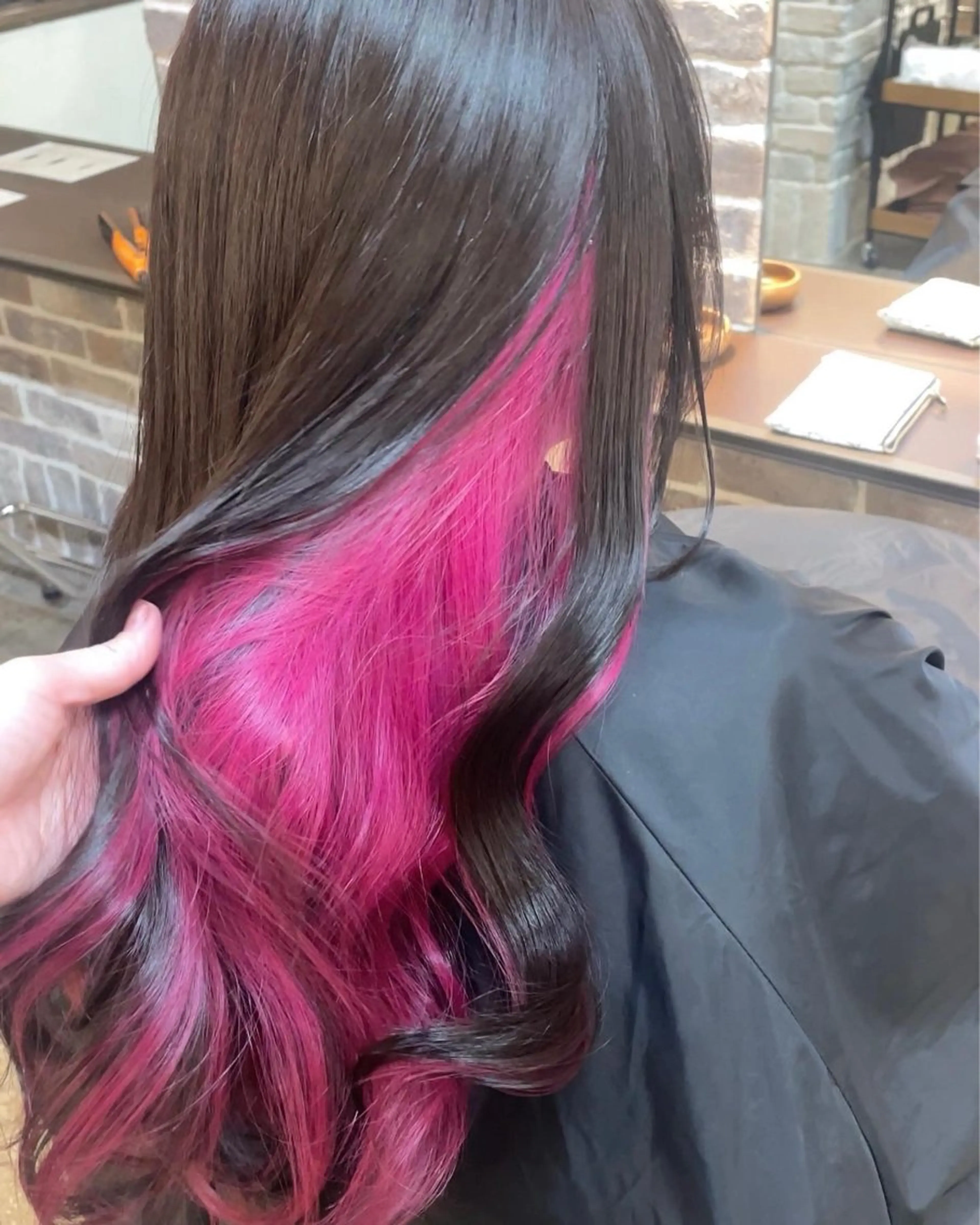 ロング カラー ブリーチ ピンクカラー ACROあべの店所属・艶カラー/インナー /グラデ/大西小百合のヘアスタイル