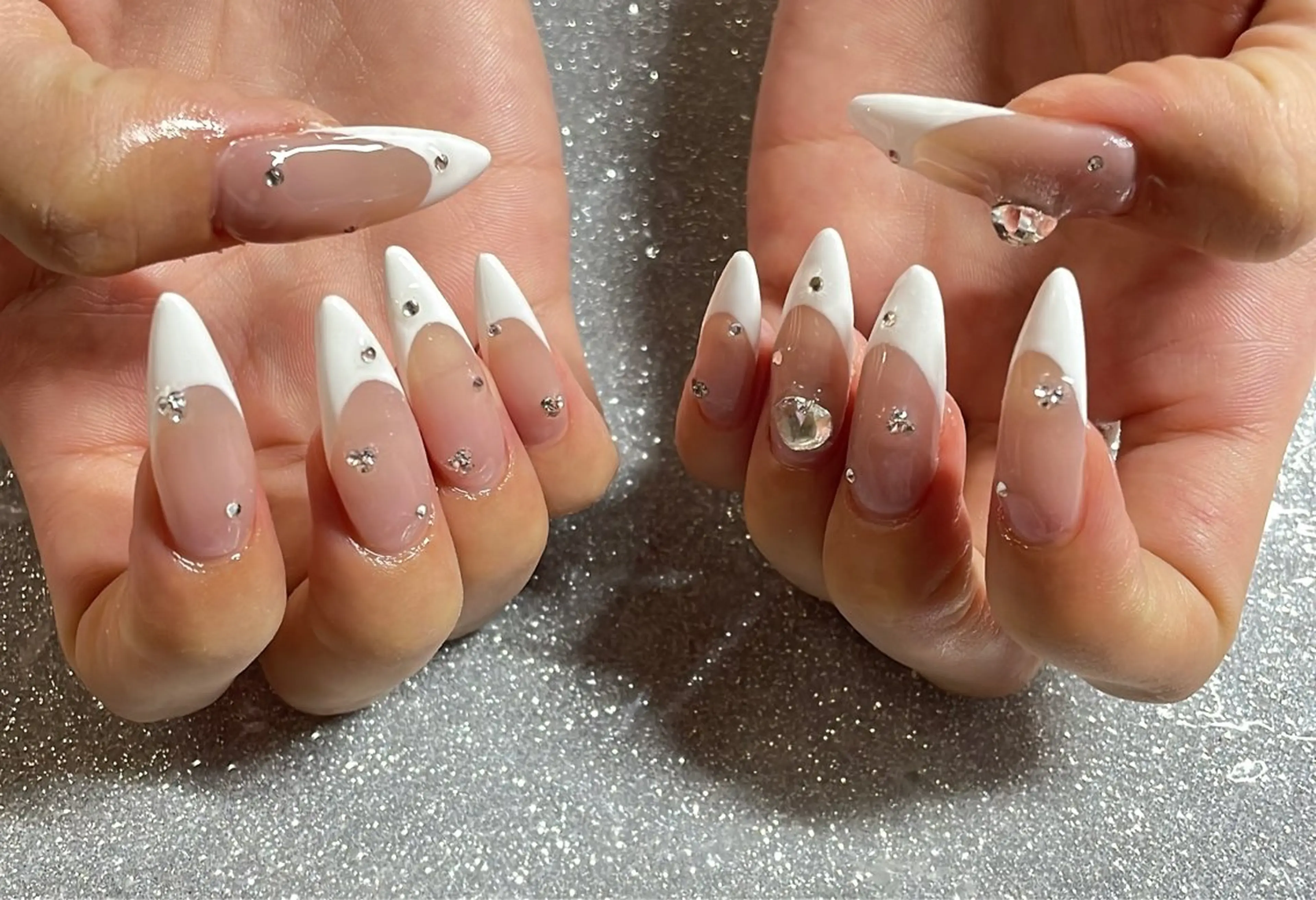 ネイル ハンドネイル VIERU 🌈🎀💖のネイルデザイン