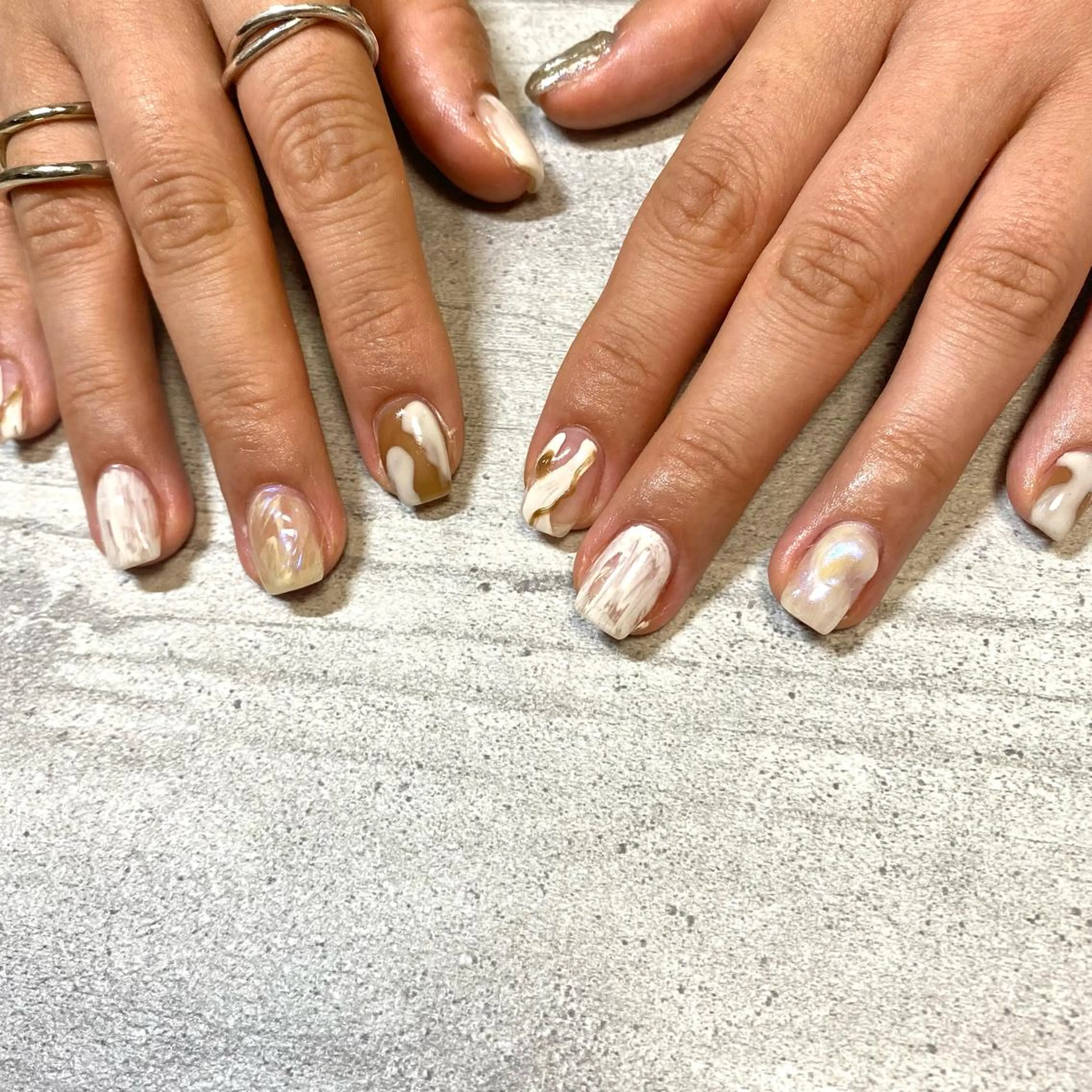 ショート カラー パーマ ヘアアレンジ メンズ キッズ ネイル マツエク・マツパ アイブロウ ニュアンスネイル ニュアンスパーマ ハンドネイル ハンドケア 今福鶴見ネイル 8(ｴｲﾄ)のネイルデザイン