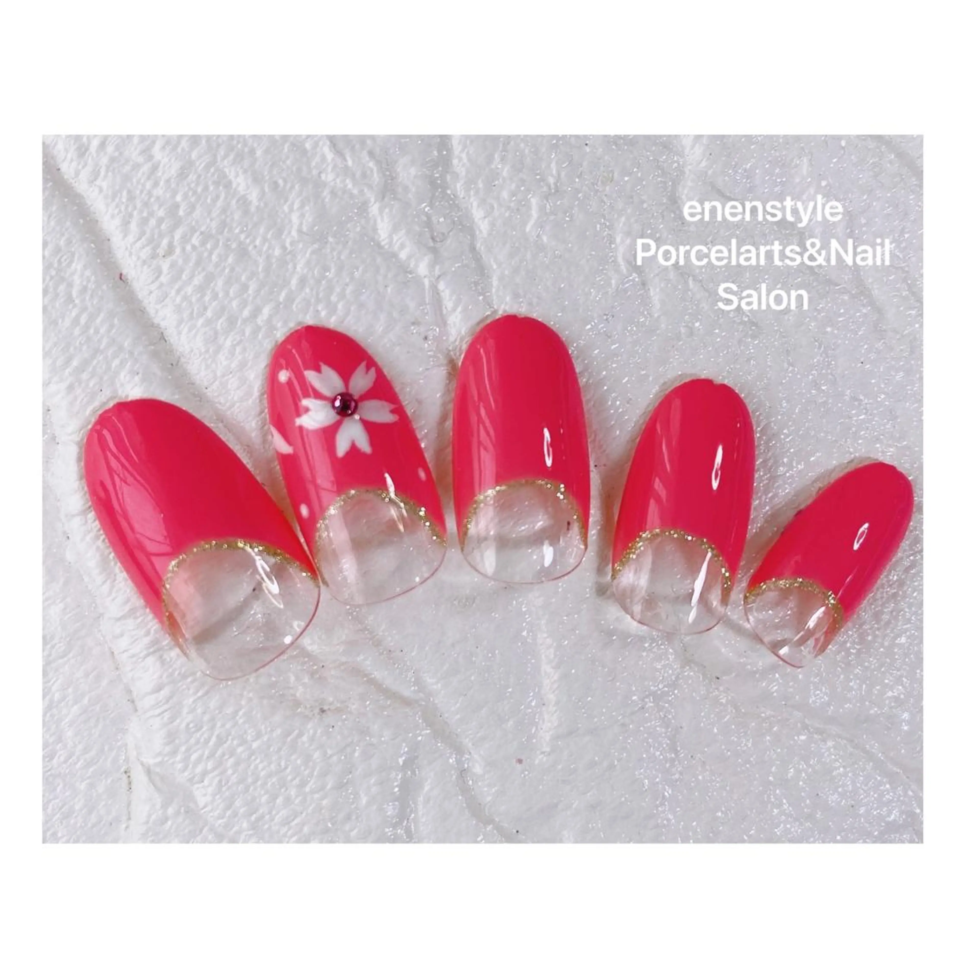 ミディアム ネイル ハンドネイル 👑enen style👑のネイルデザイン