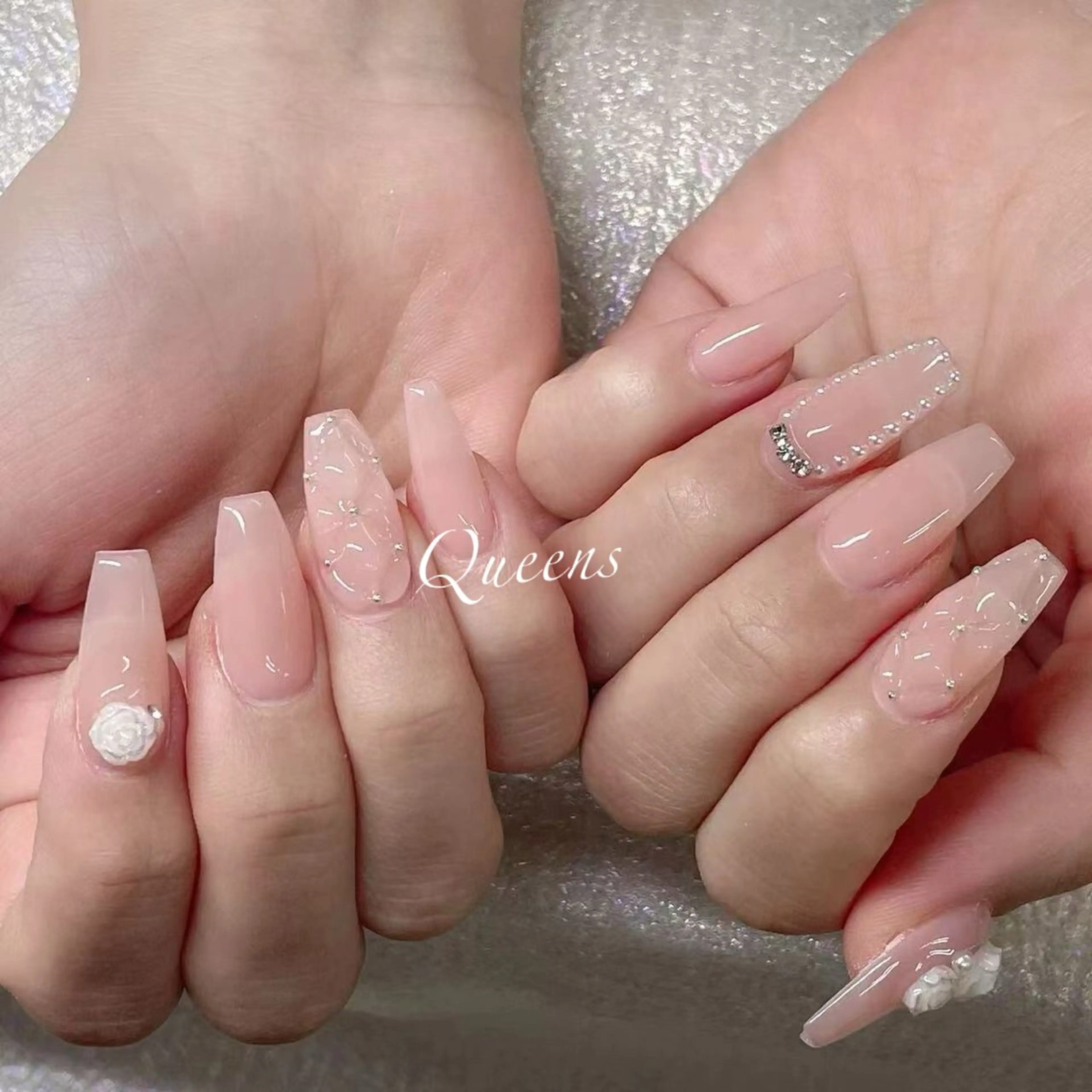 ネイル ハンドネイル Queens ひなのネイルデザイン