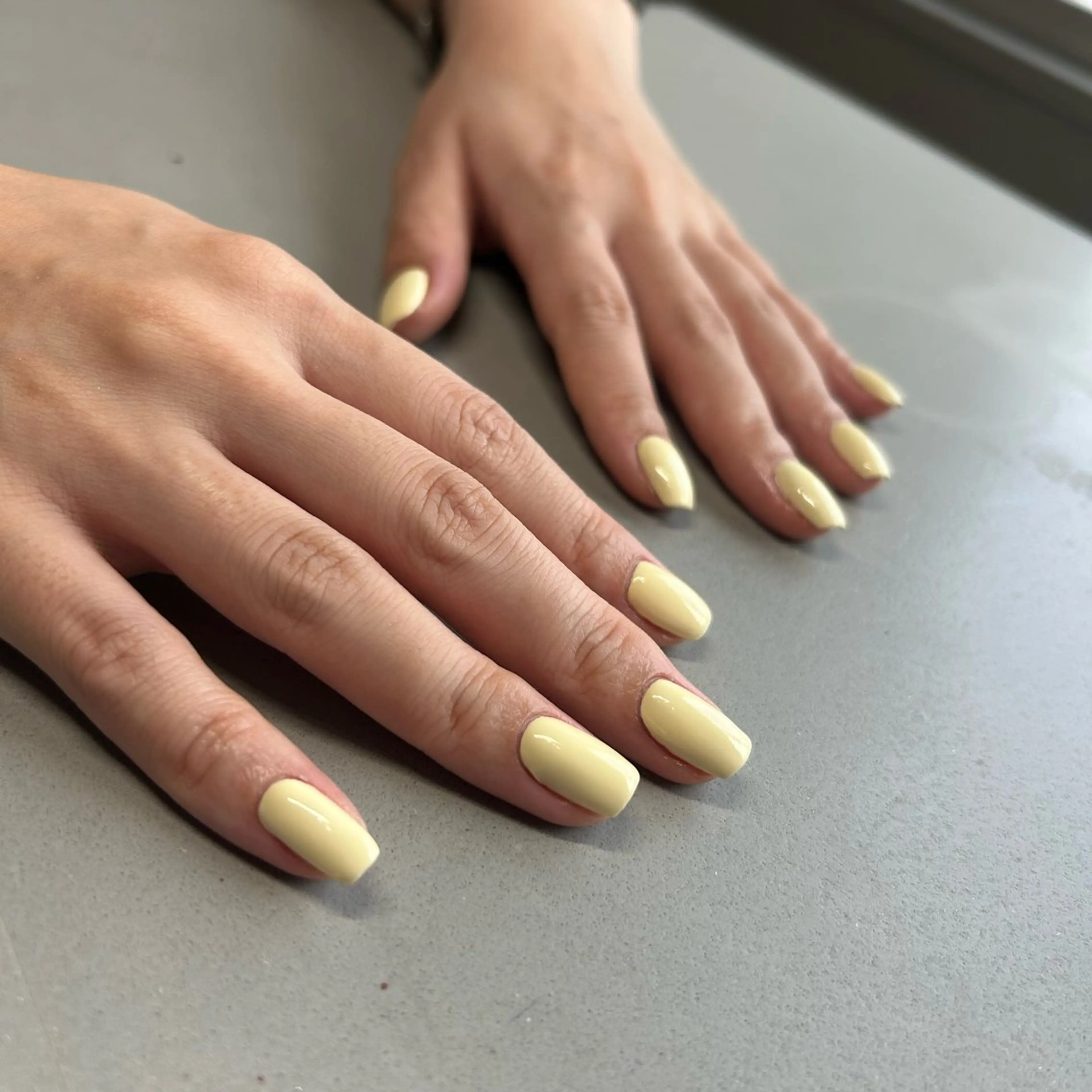 ネイル ワンカラーネイル née高橋 梨菜のネイルデザイン