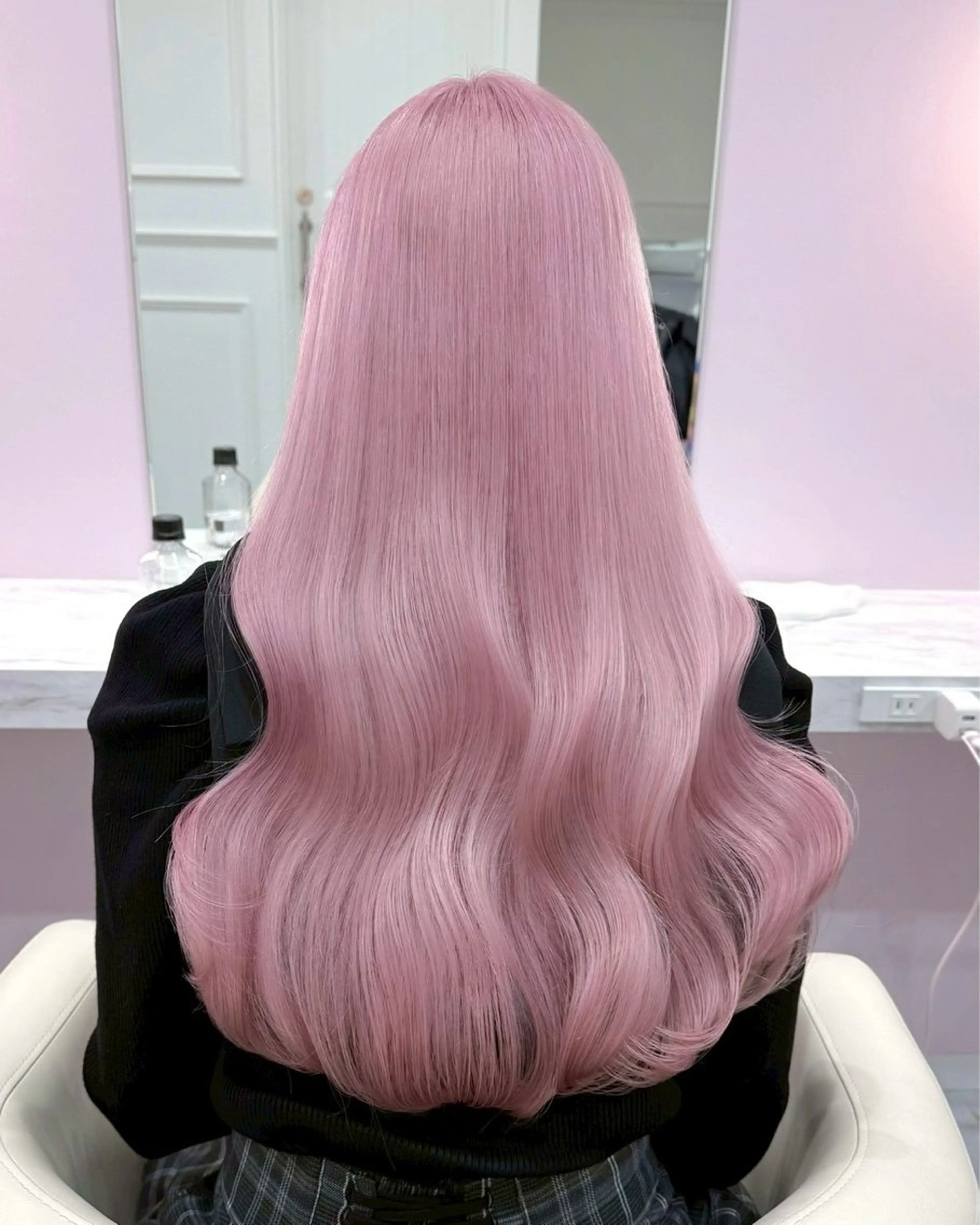 ロング カラー ブリーチ 透明感カラー ハイトーンカラー ラベンダーカラー ラベンダーピンク ヘアカラー ハイトーンカラー💞 くるみ🎀のヘアスタイル