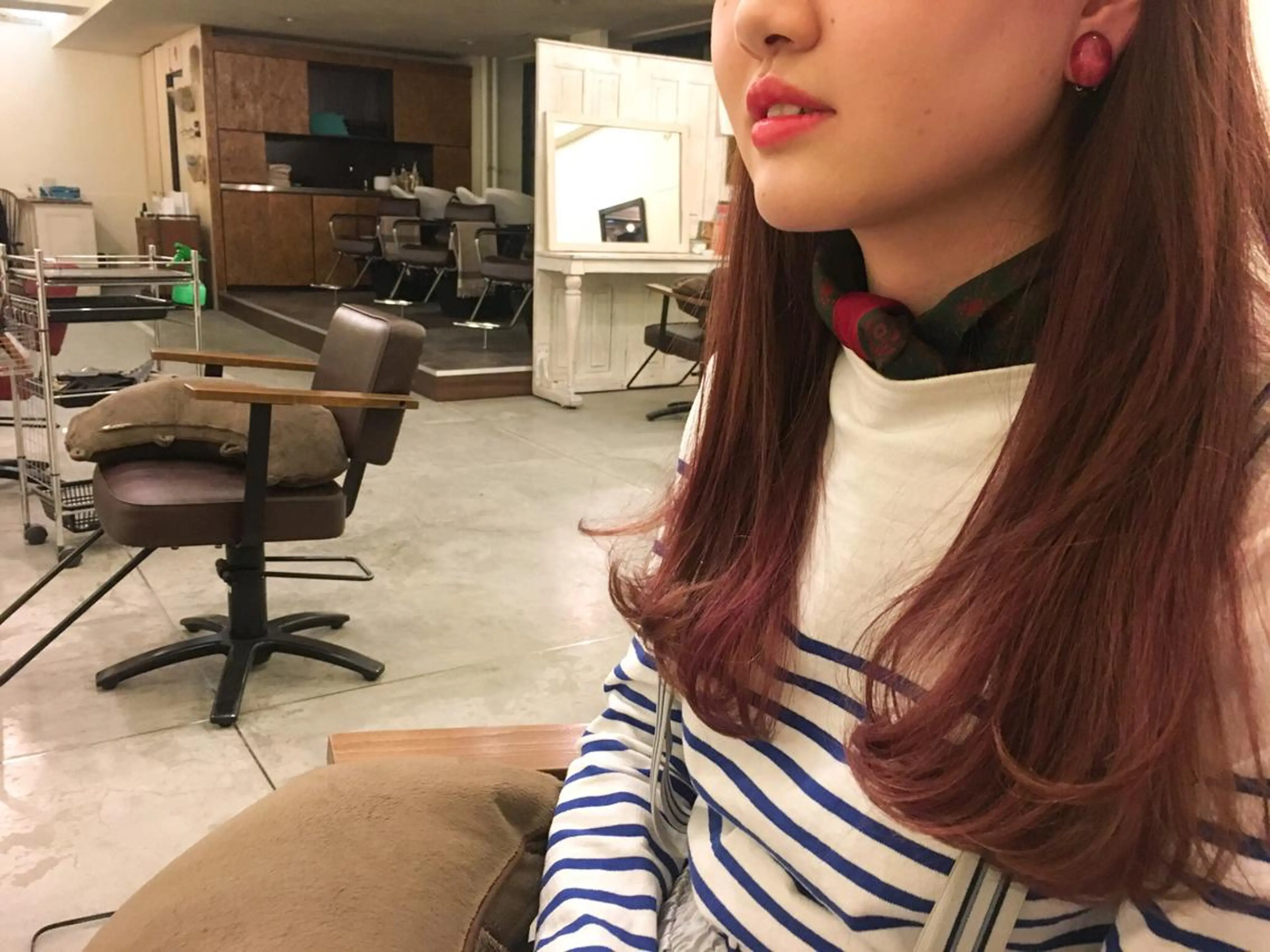 ロング こば しおりのヘアスタイル