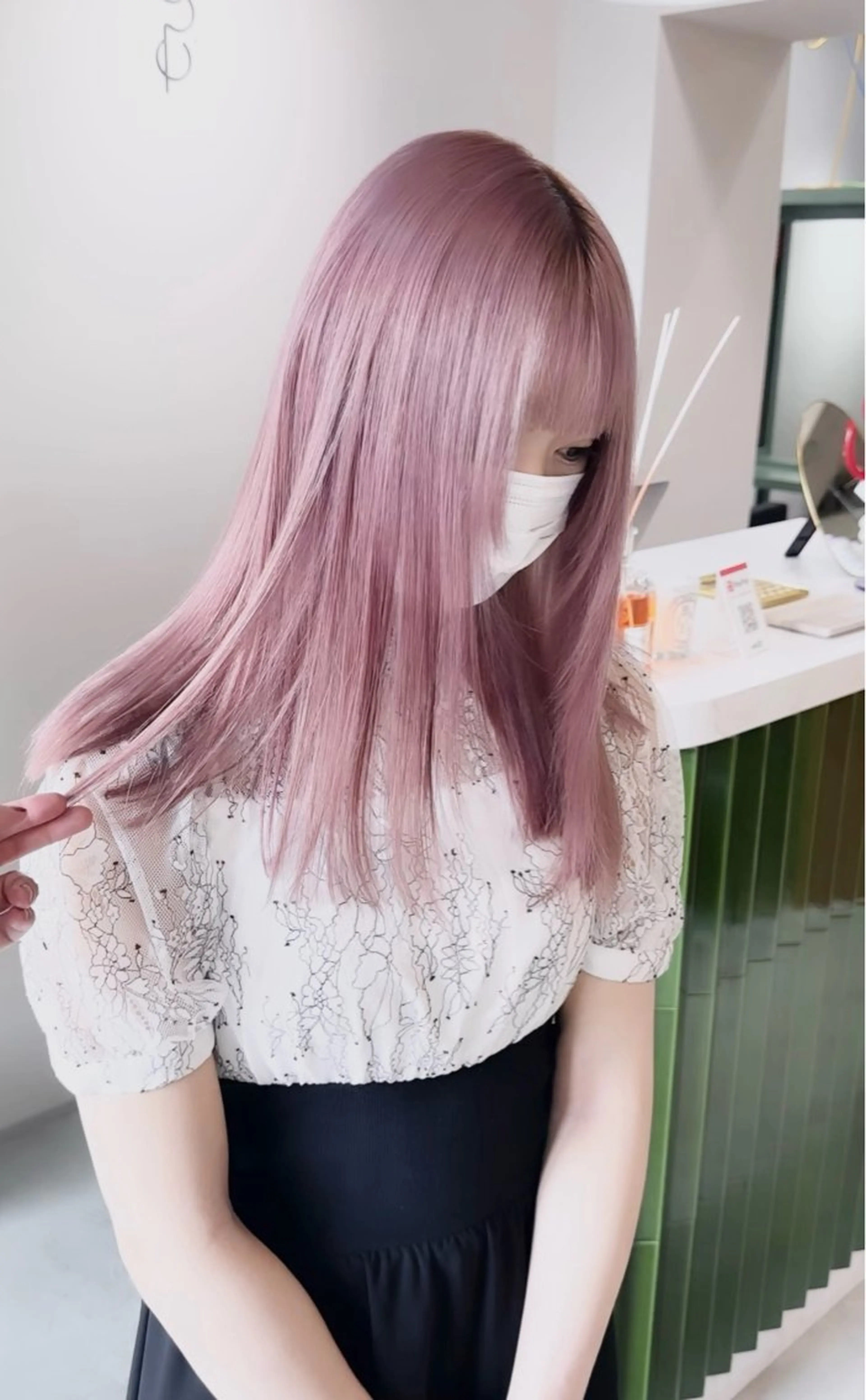 セミロング カラー ヘアカラー 💚ブリーチカラー 指名🥇💚ユウスケのヘアスタイル