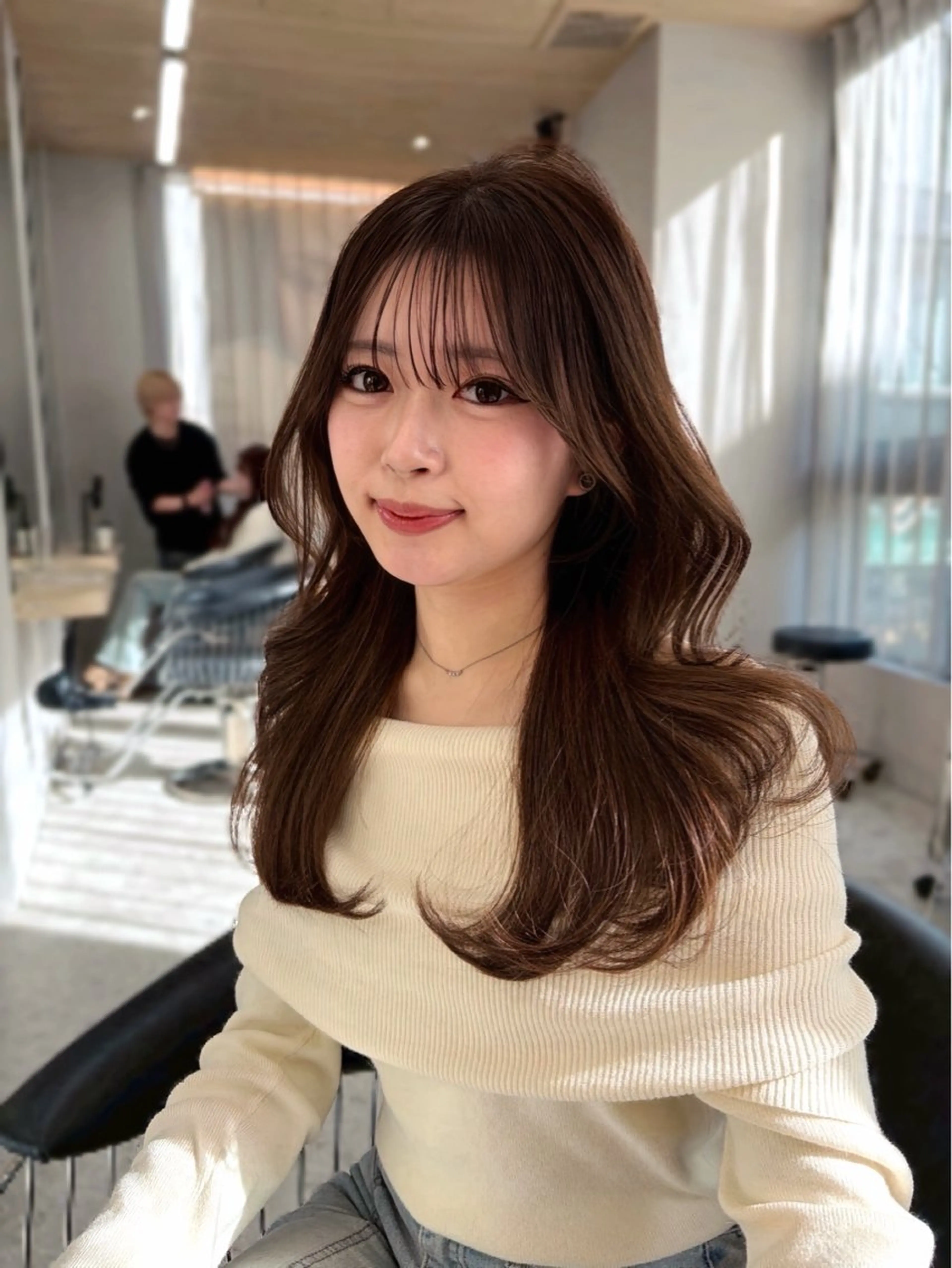 前髪/顔周り縮毛矯正＋カットの写真